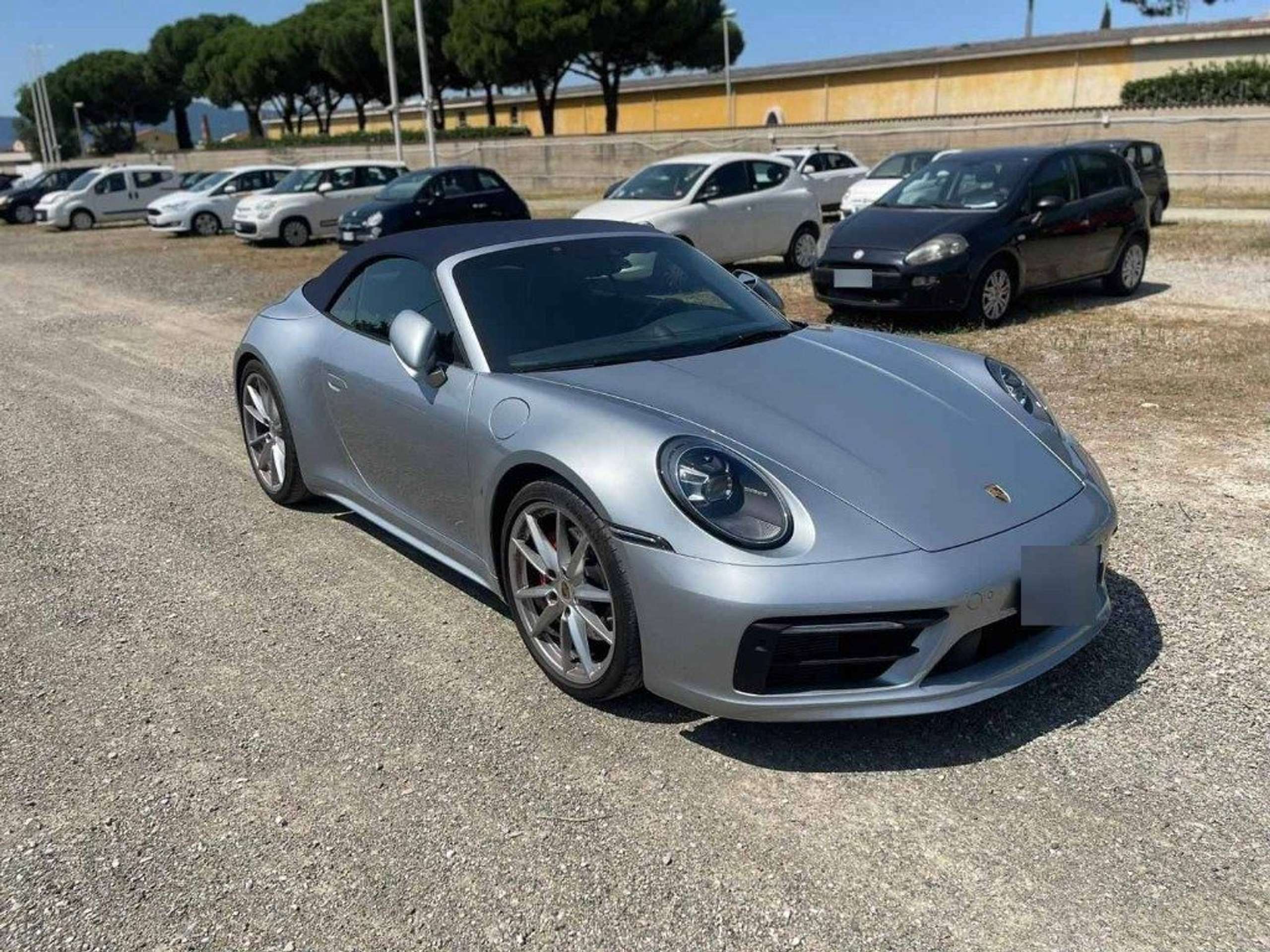 Porsche - 911