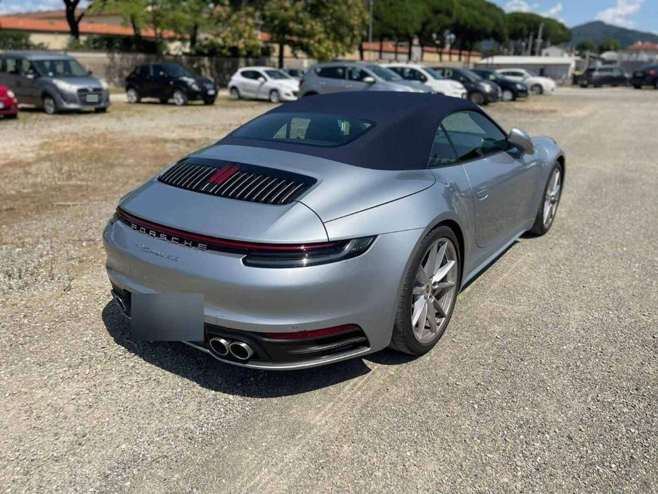 Porsche - 911