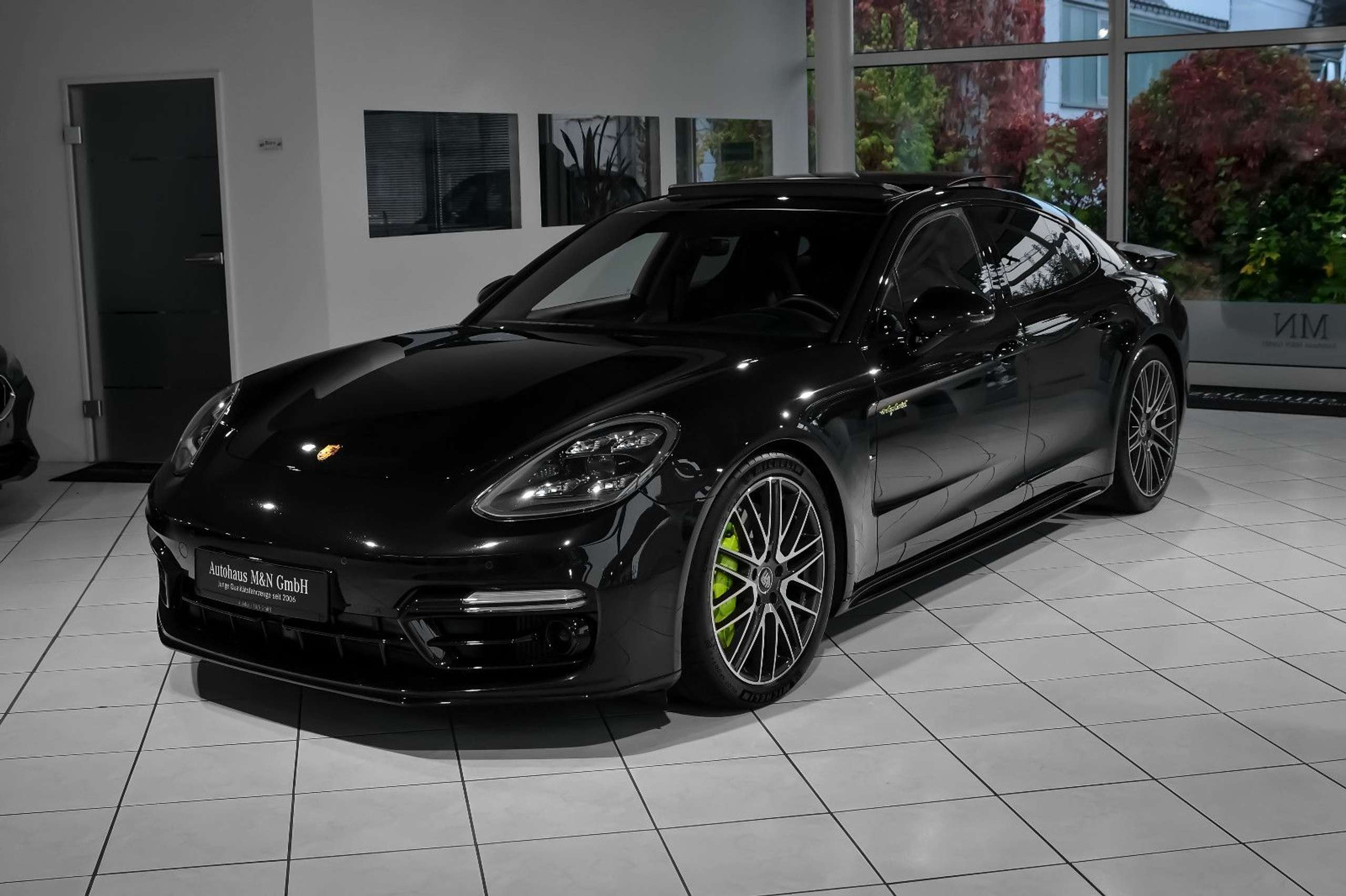 Porsche - Panamera