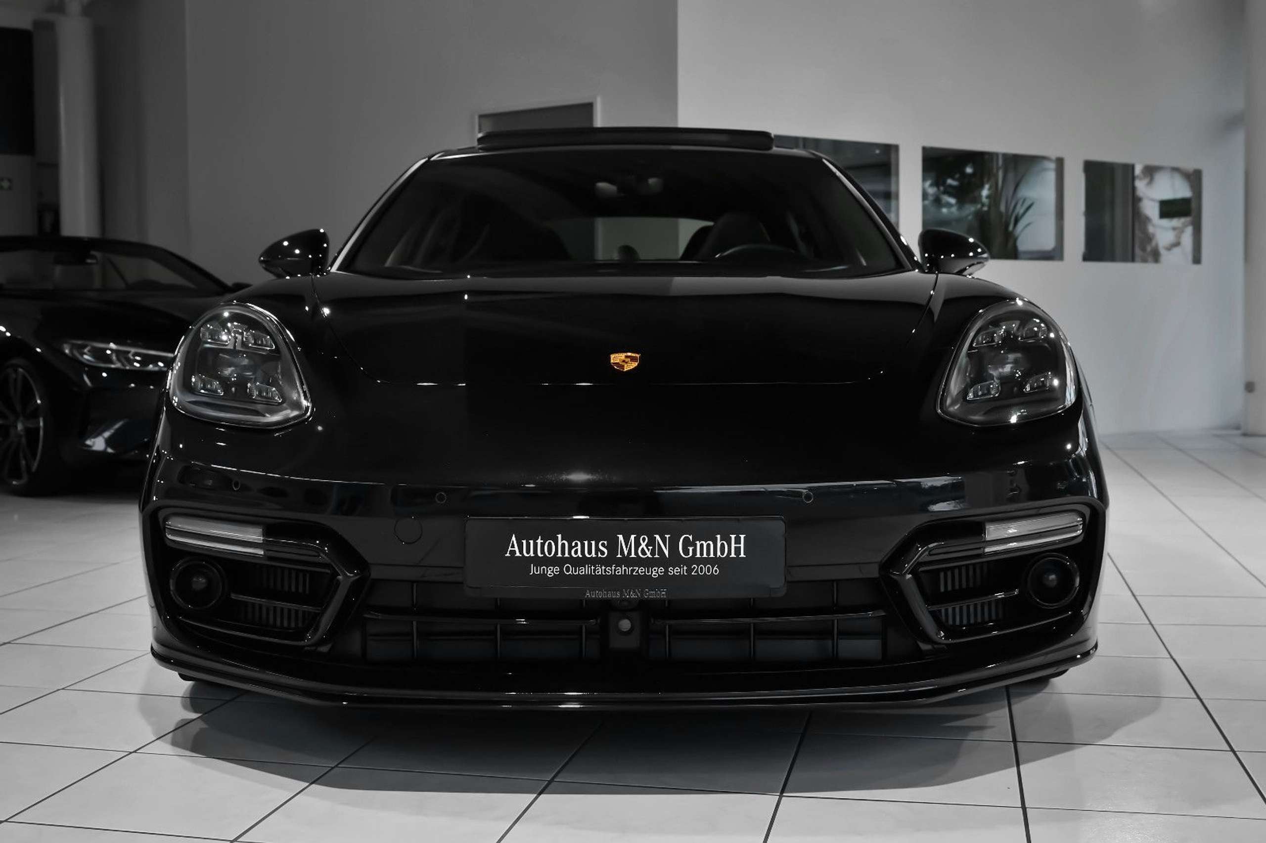 Porsche - Panamera