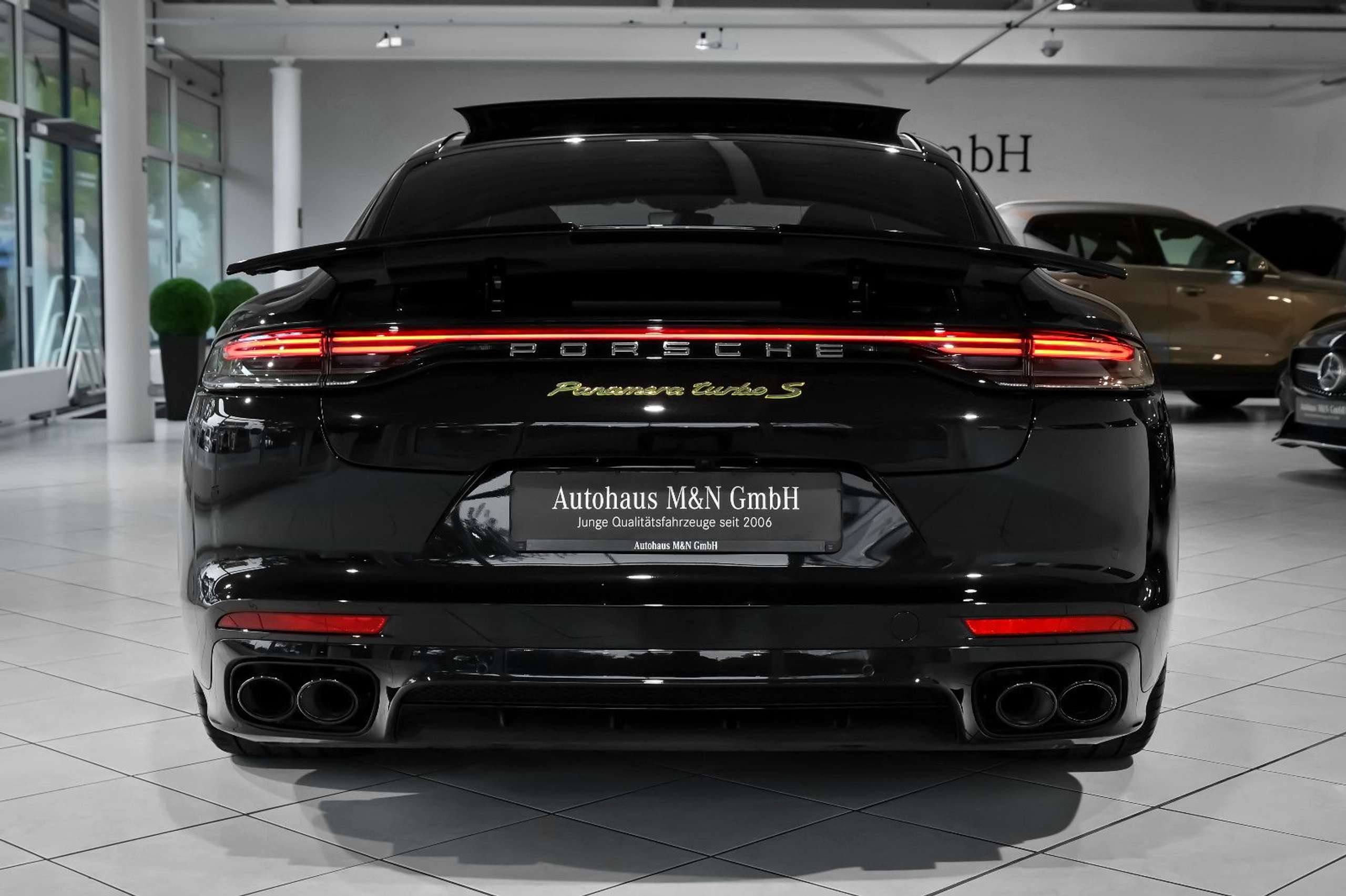 Porsche - Panamera