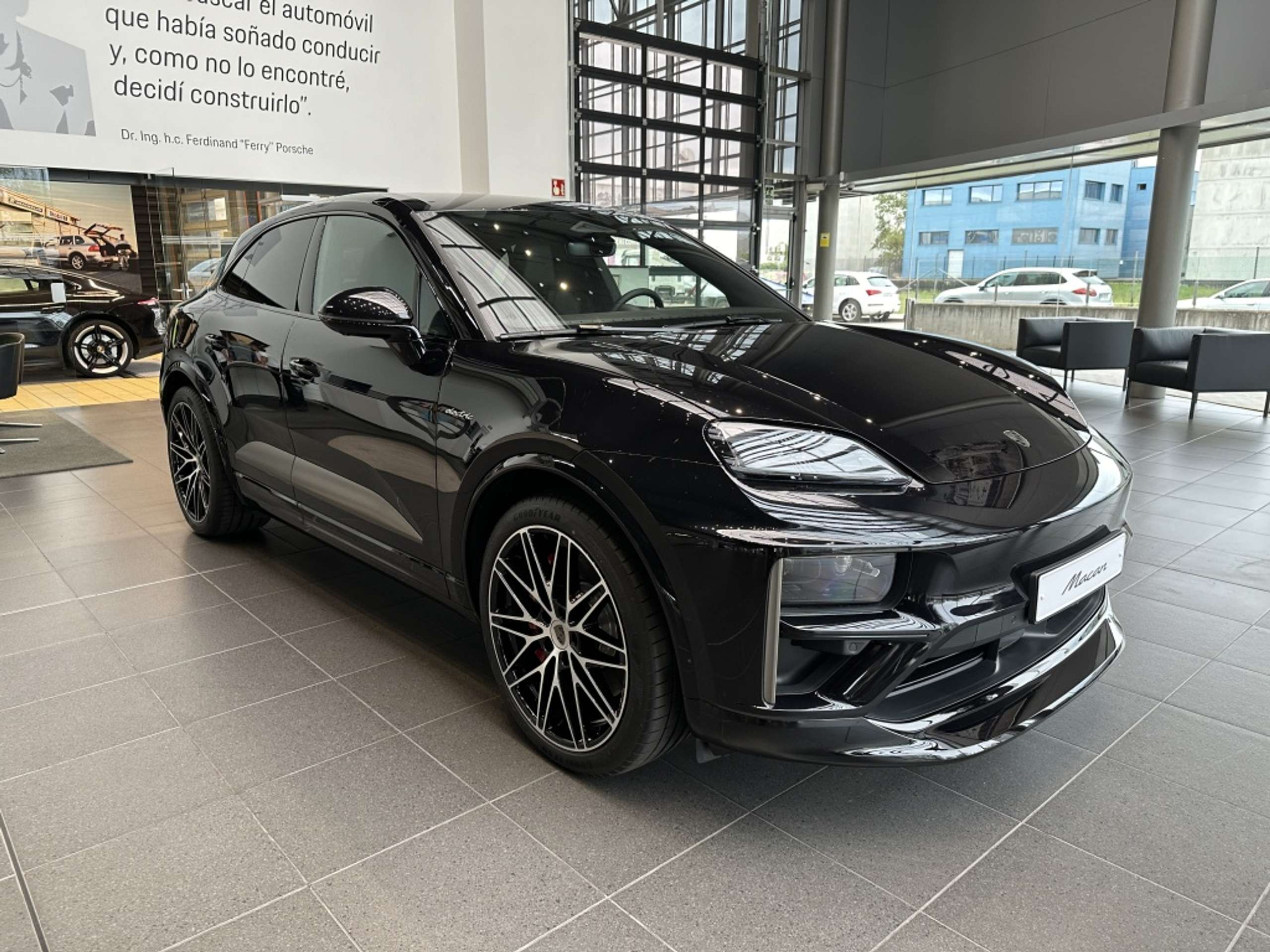 Porsche - Macan