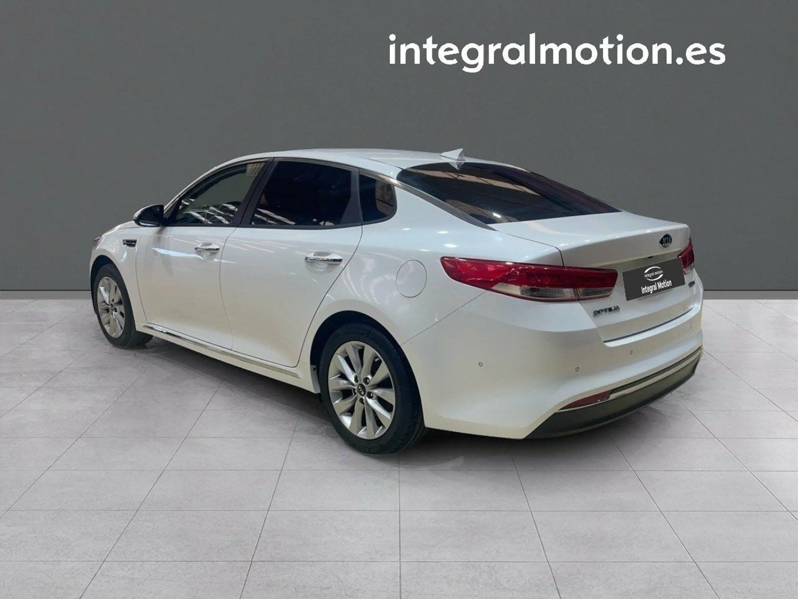 Kia - Optima