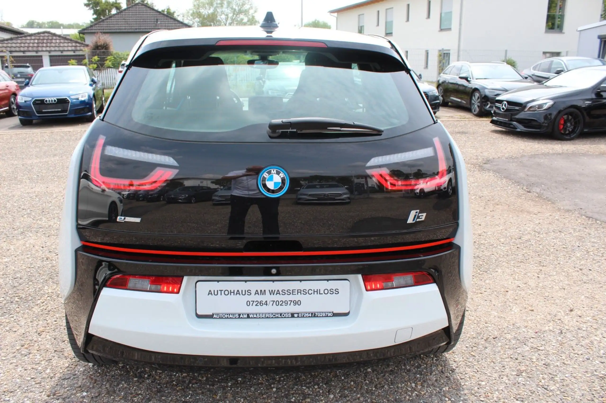 BMW - i3