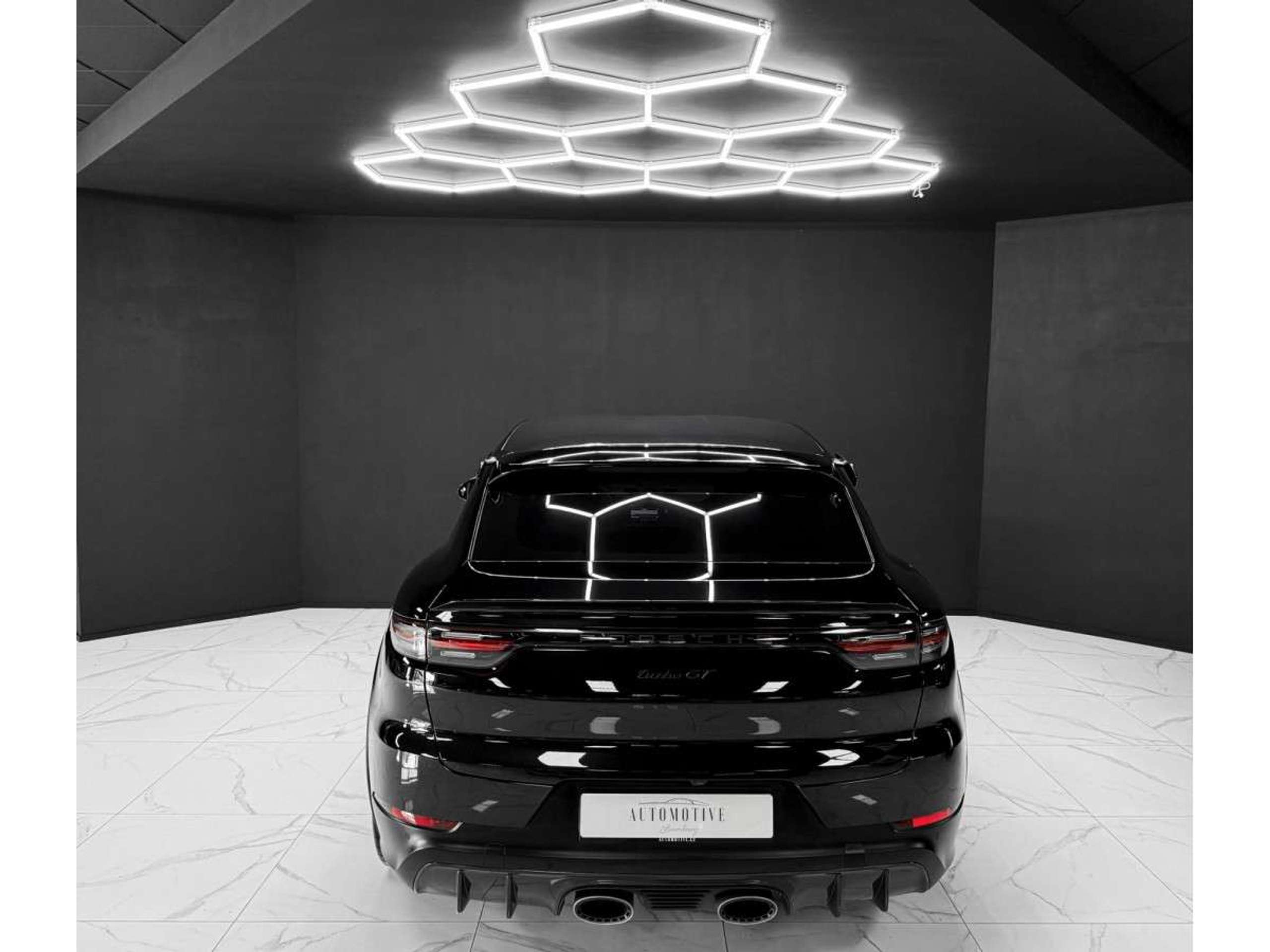 Porsche - Cayenne