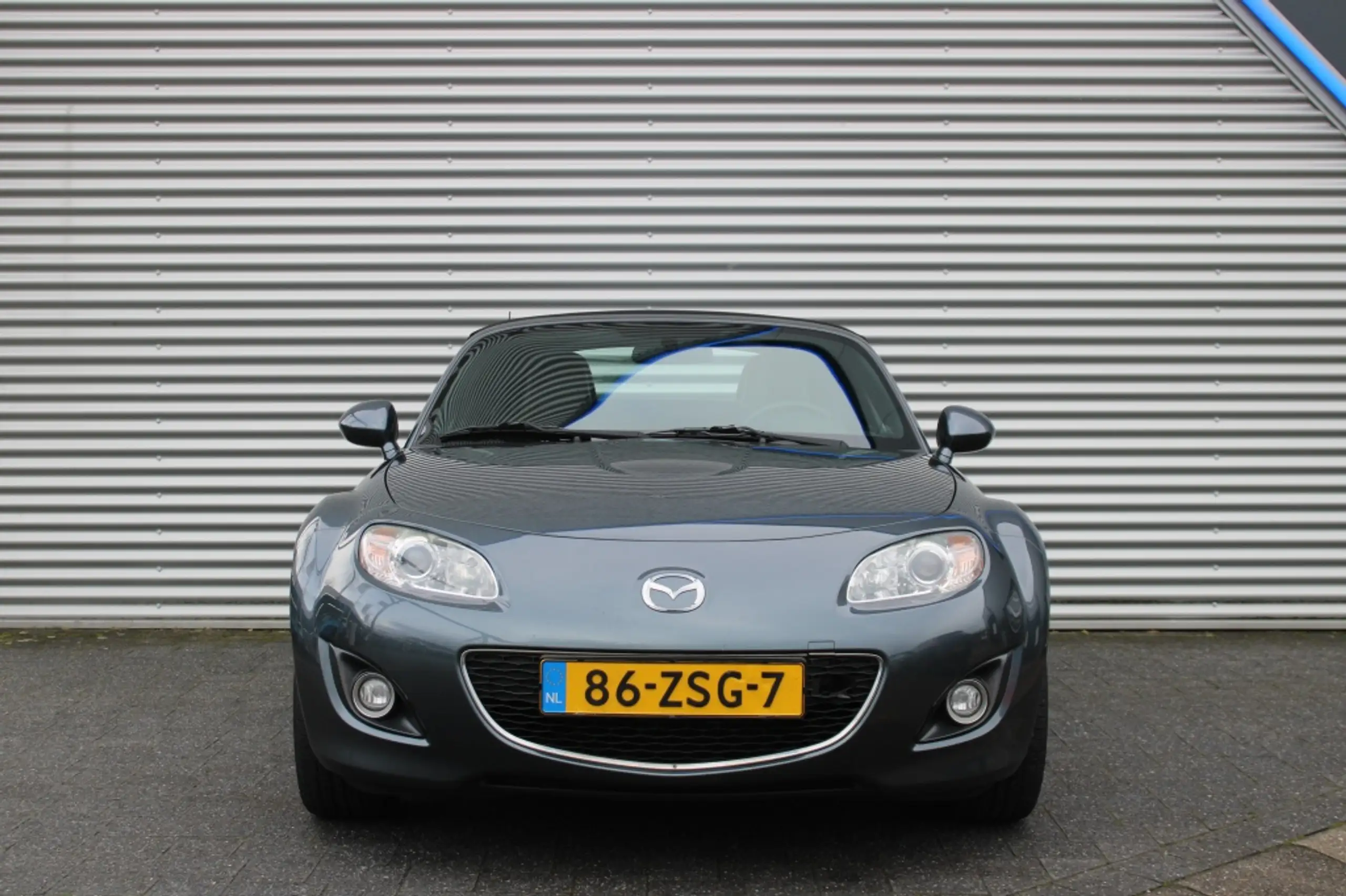 Mazda - MX-5