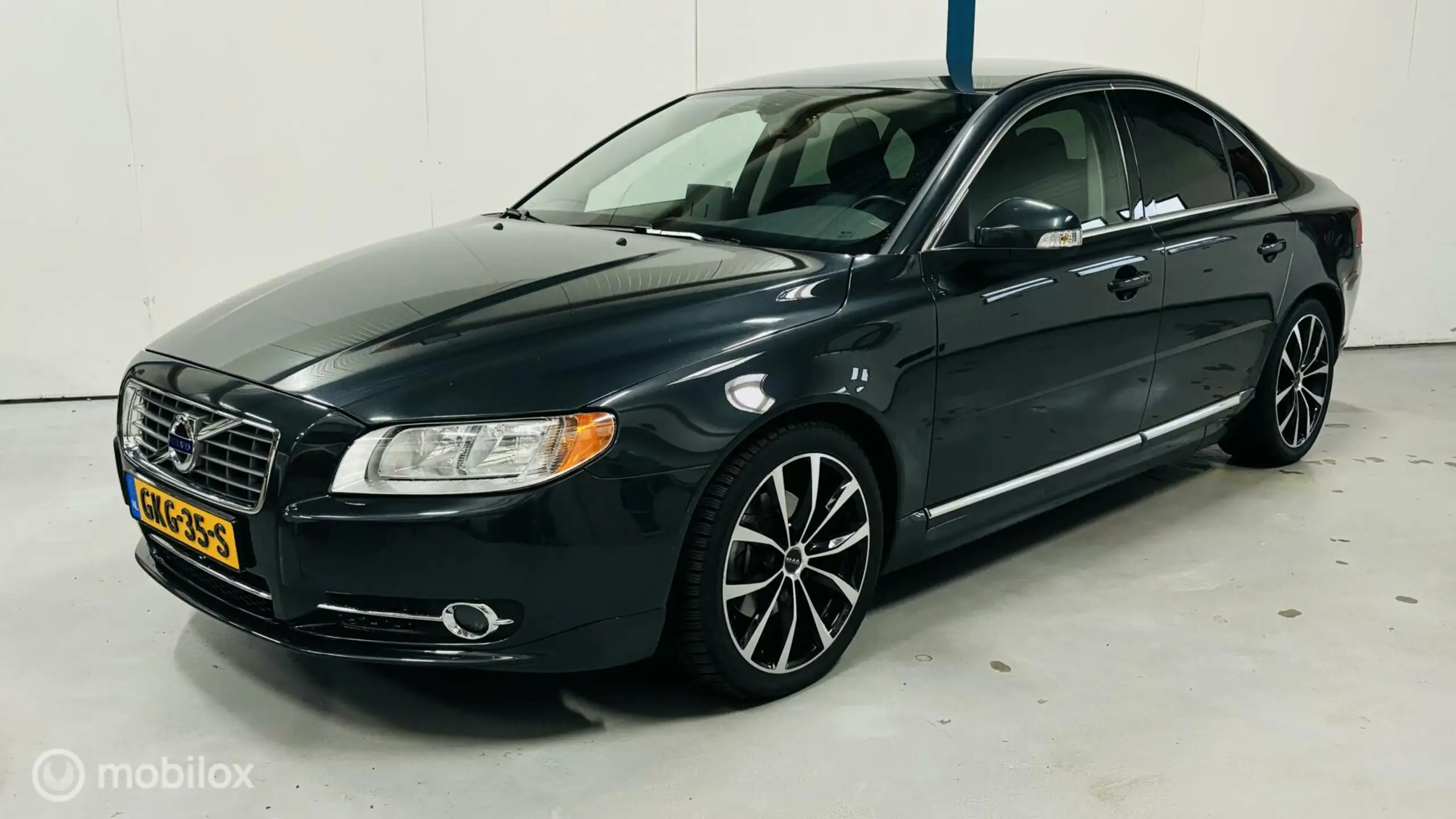 Volvo - S80