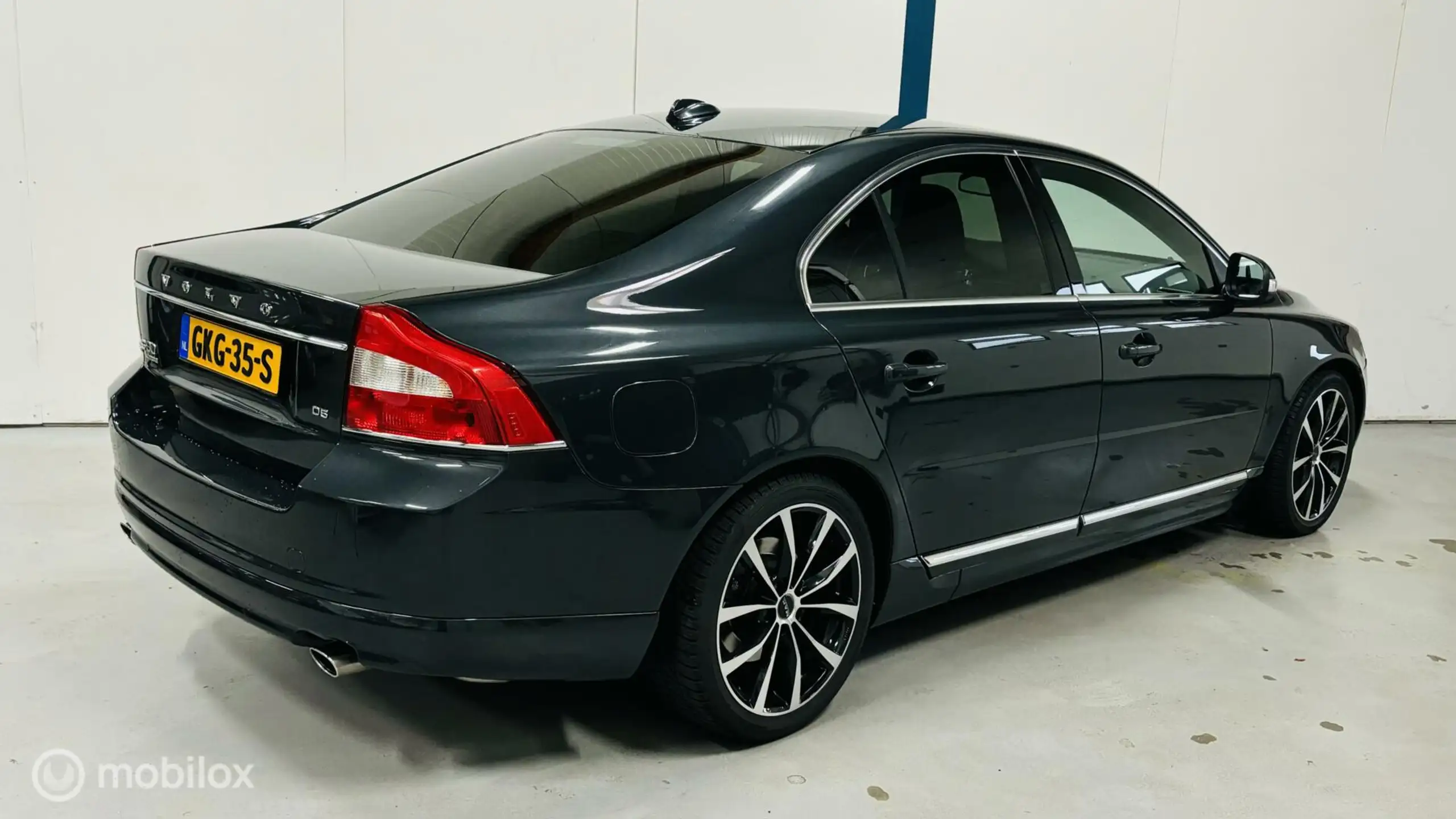 Volvo - S80