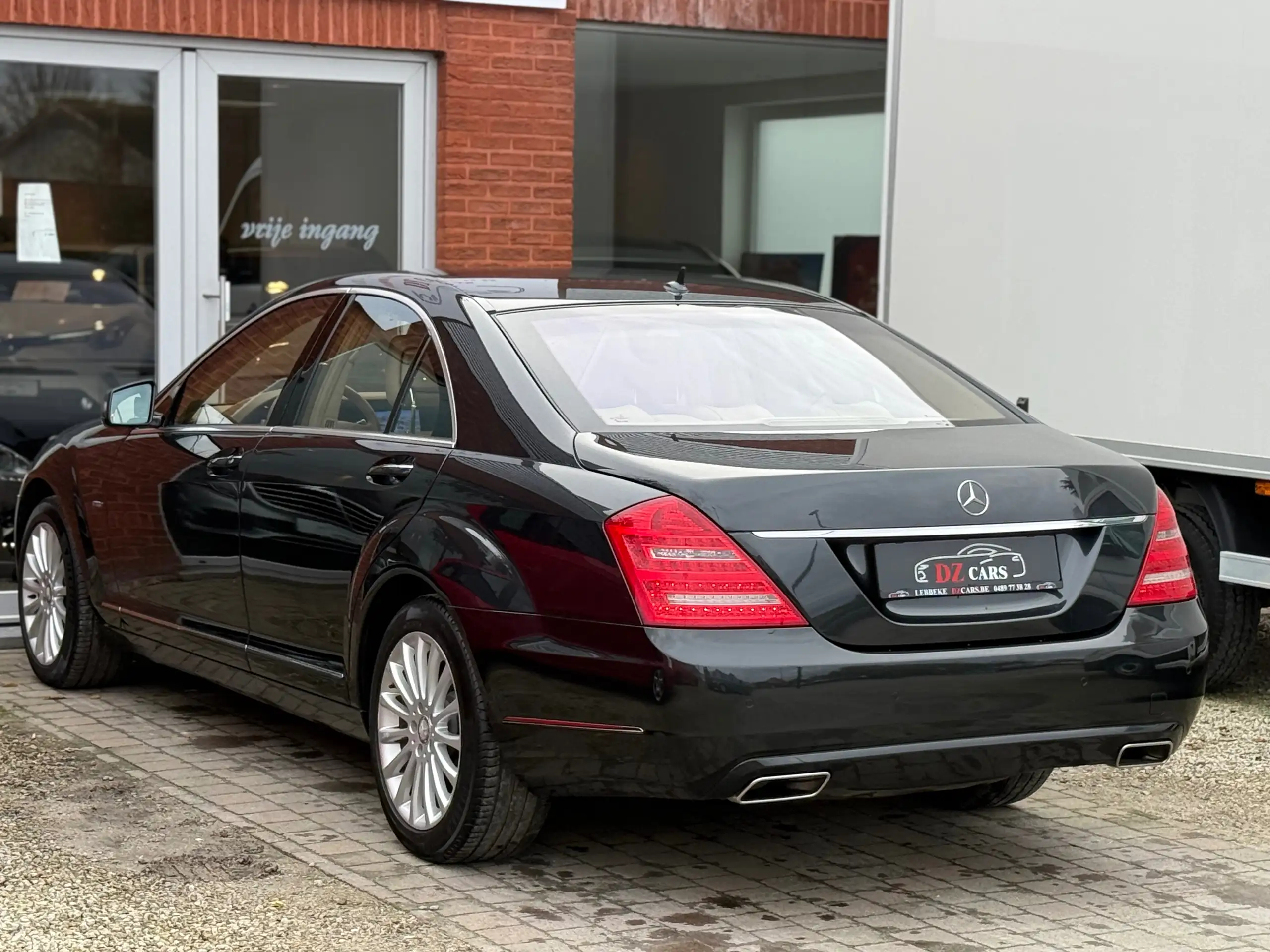 Mercedes-Benz - S 250