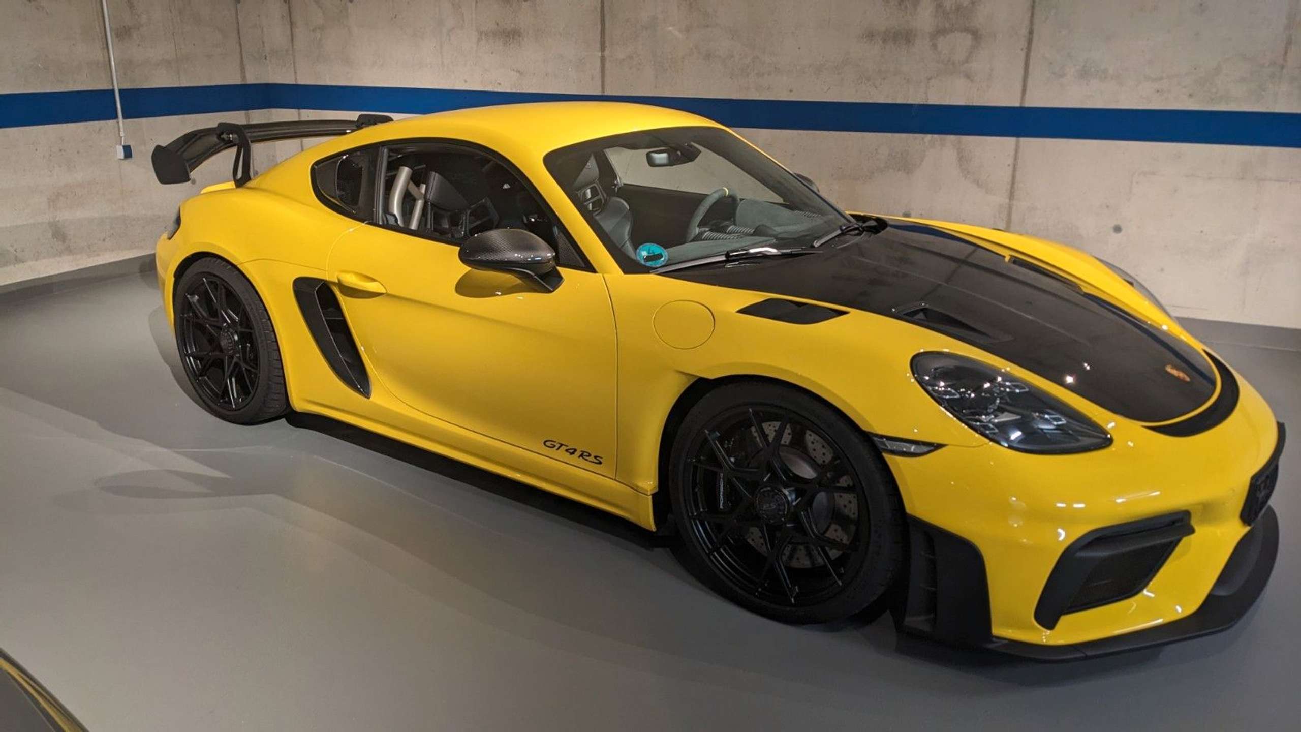 Porsche - Cayman