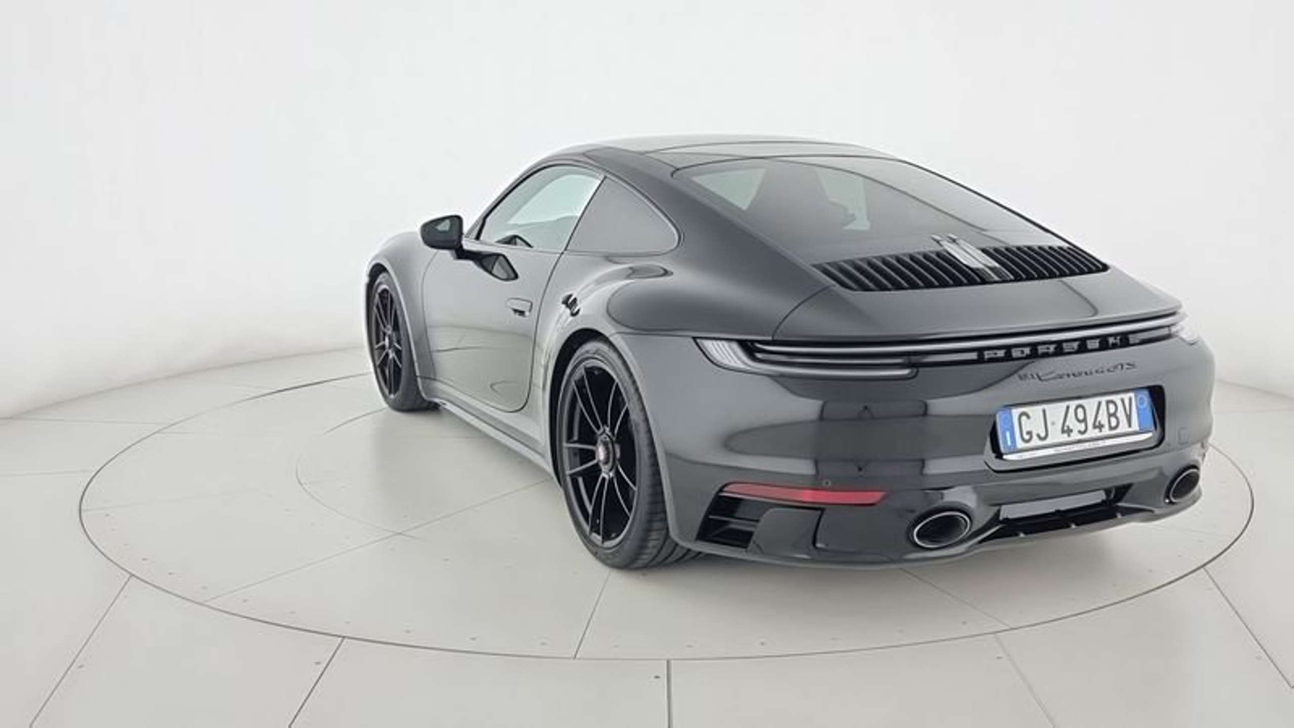 Porsche - 911