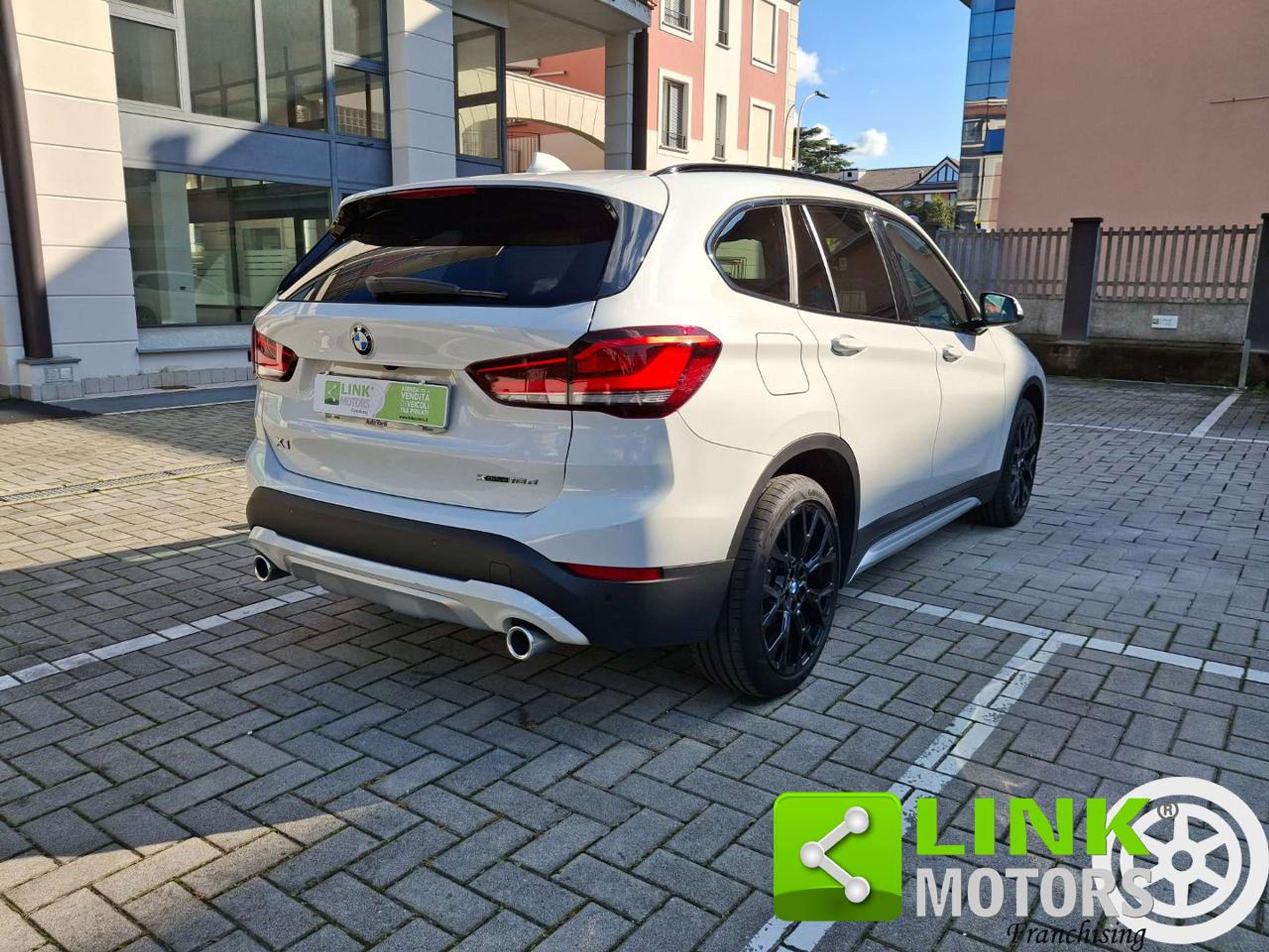 BMW - X1