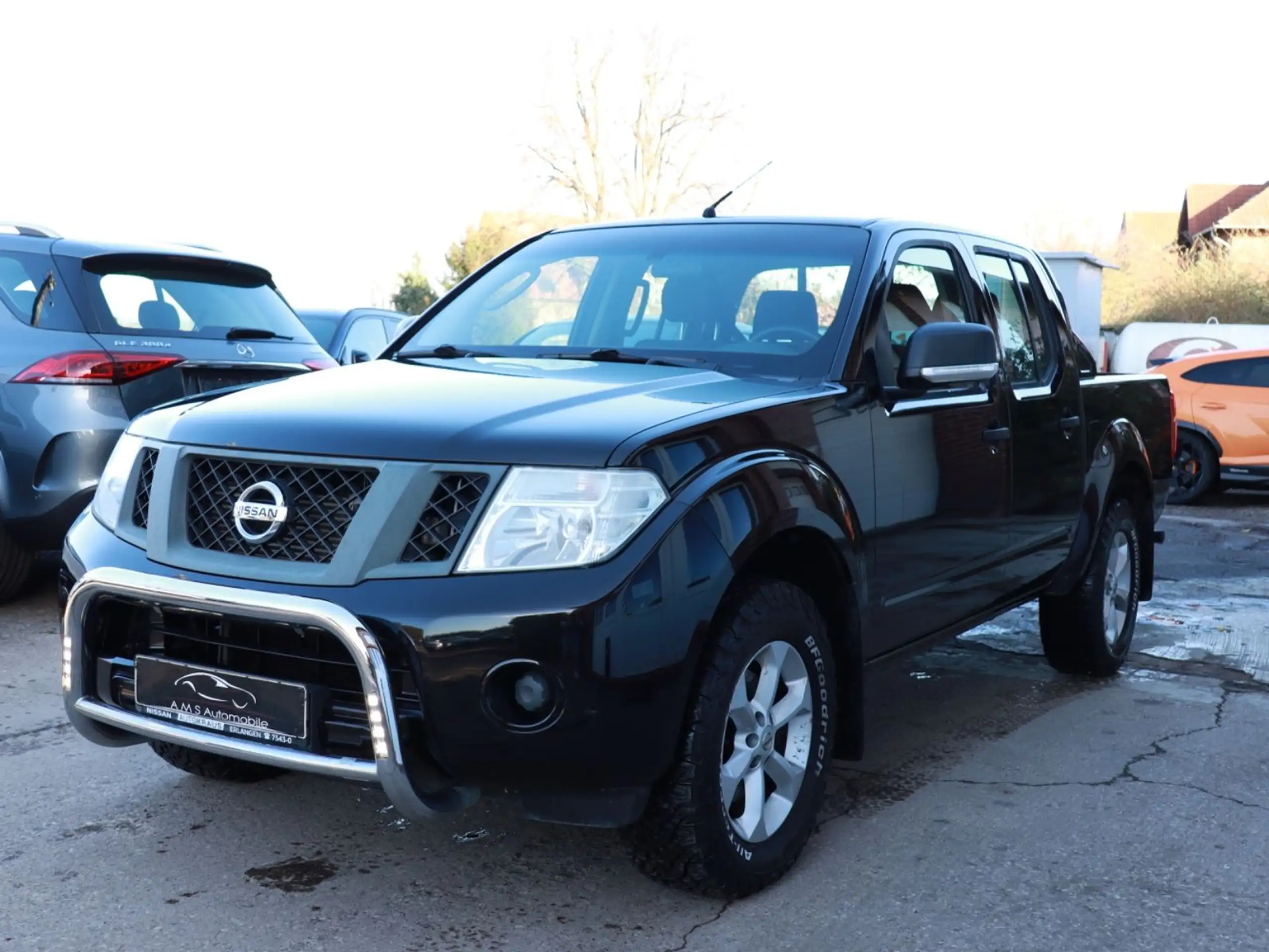 Nissan - Navara