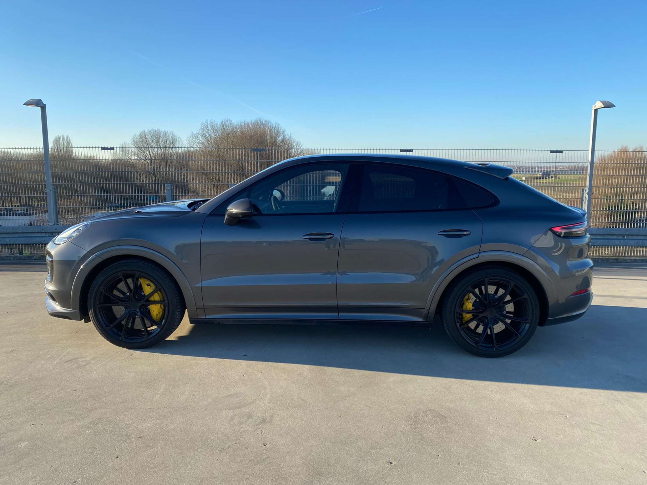 Porsche - Cayenne