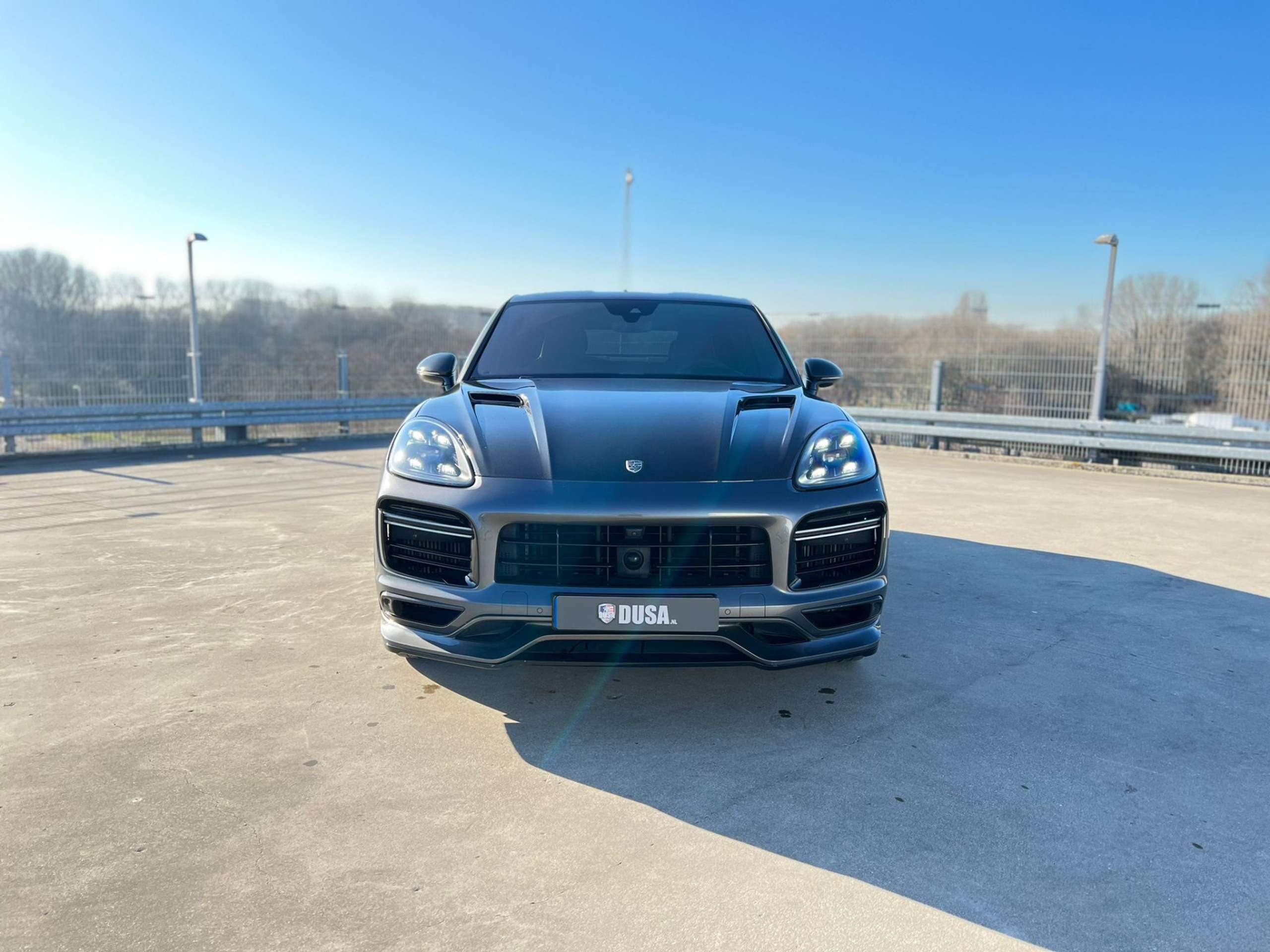 Porsche - Cayenne