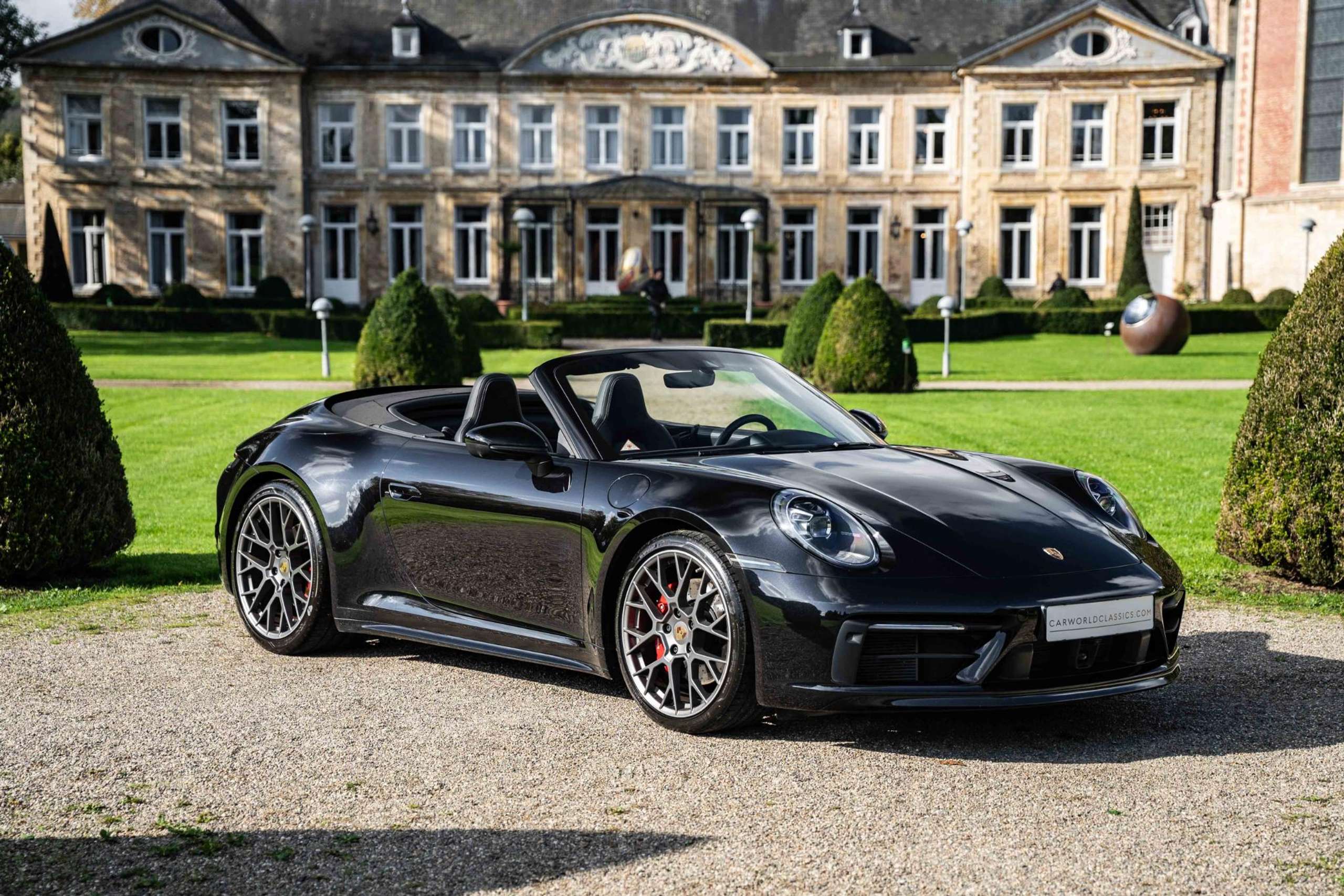 Porsche 992 2019