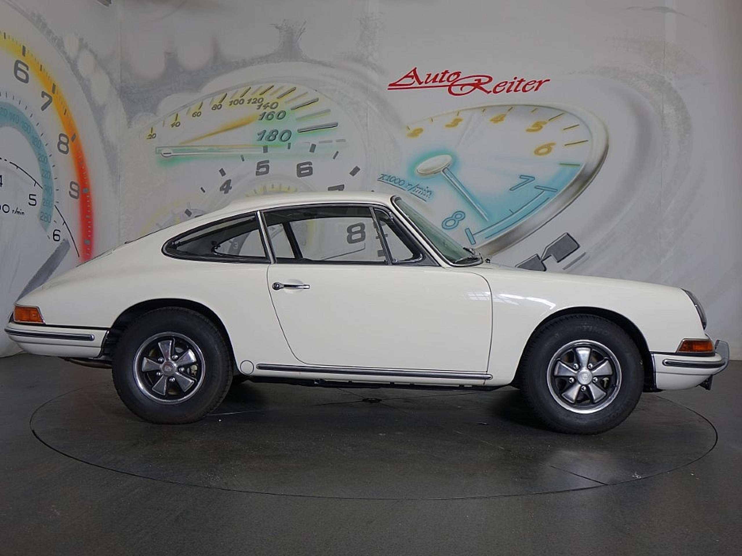 Porsche - 911