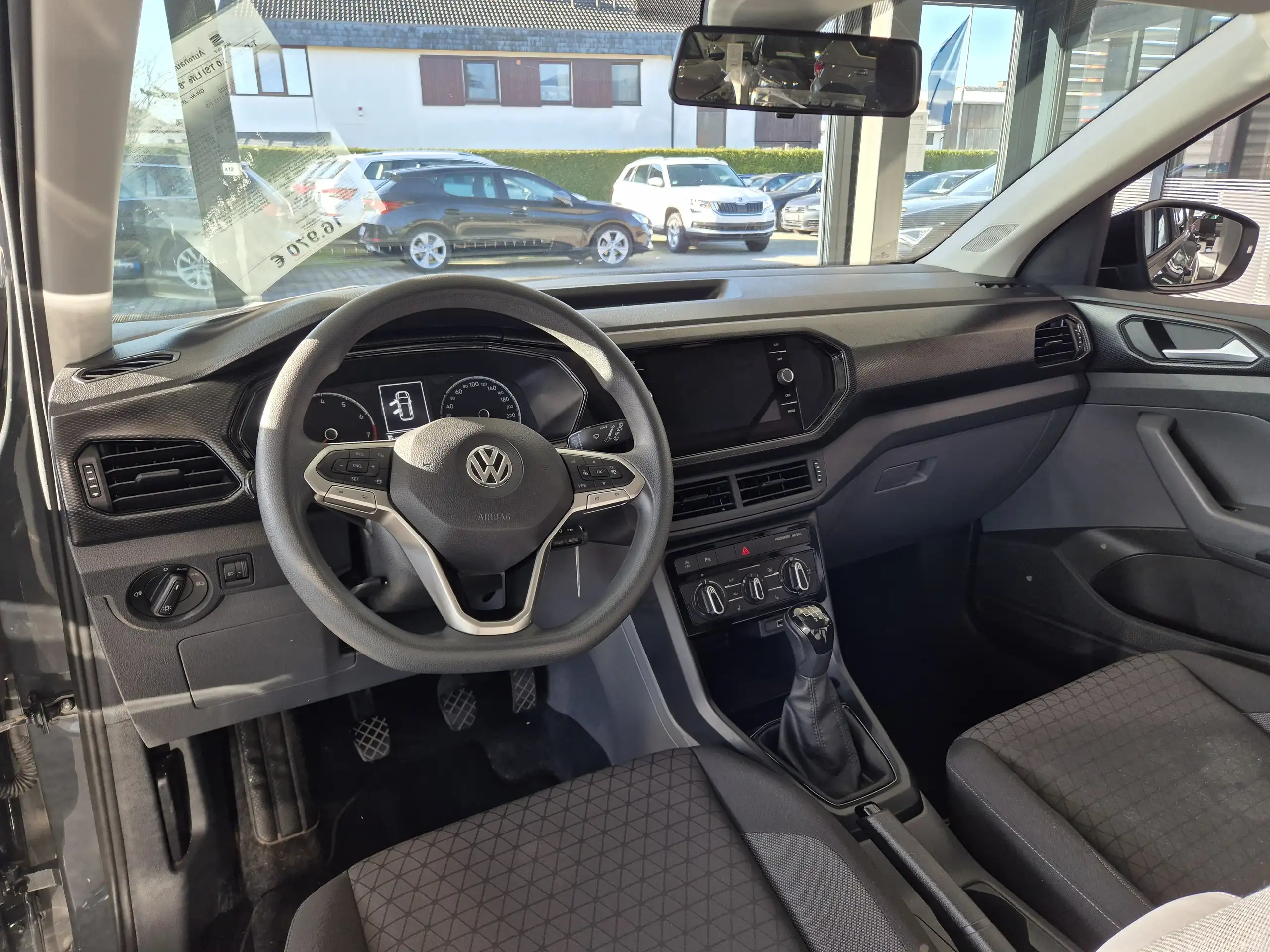 Volkswagen - T-Cross