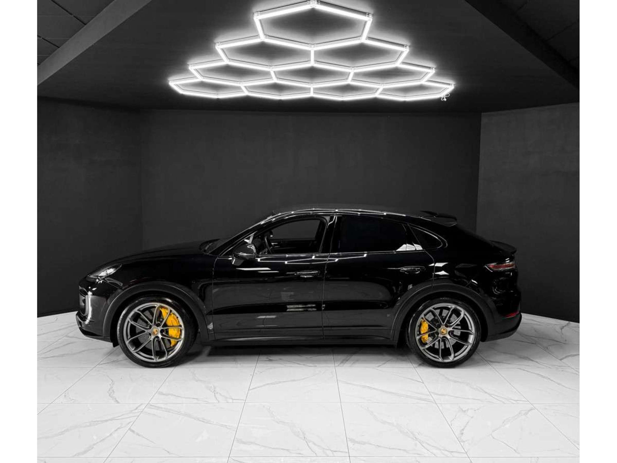 Porsche - Cayenne