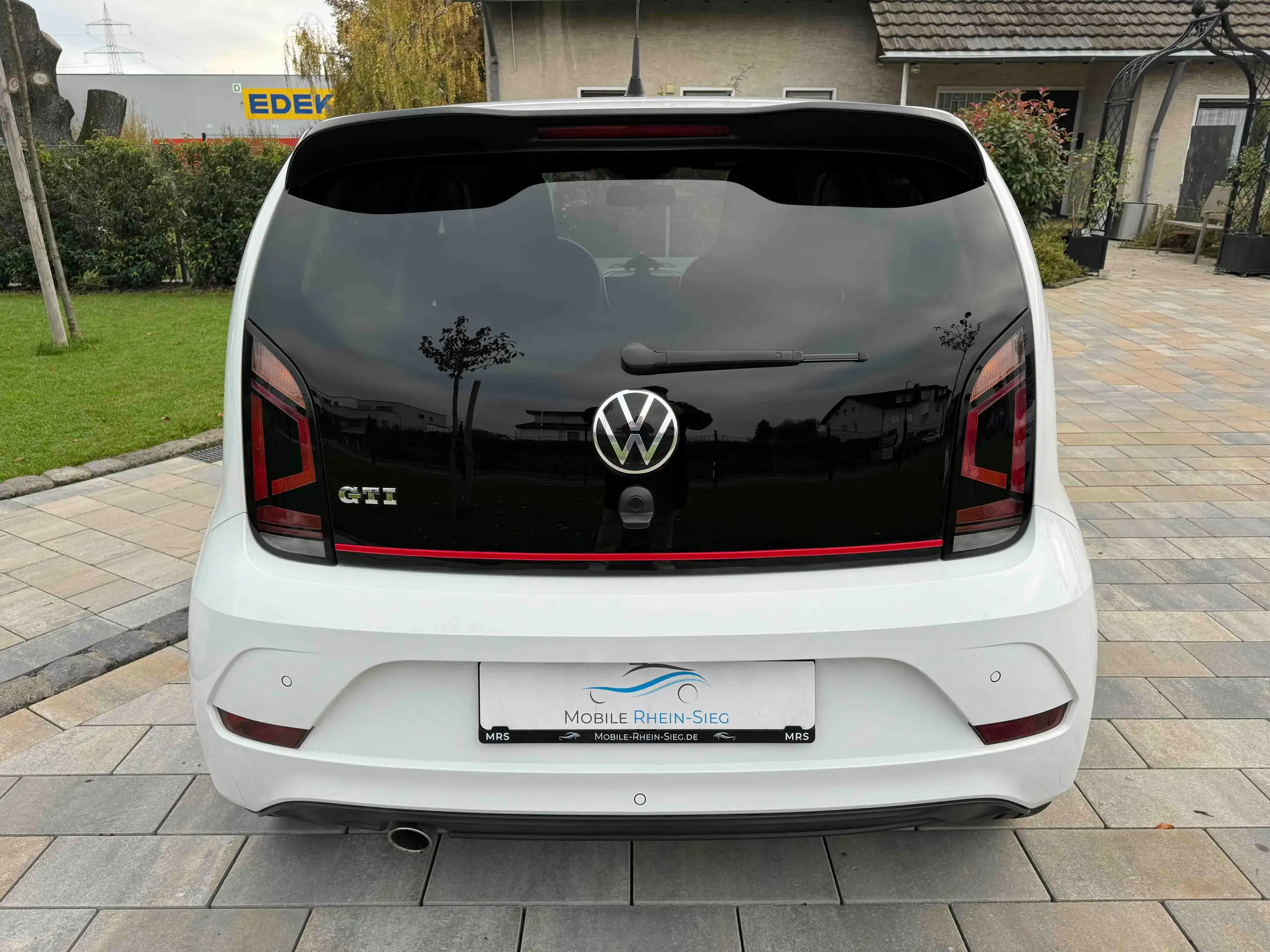 Volkswagen - up!