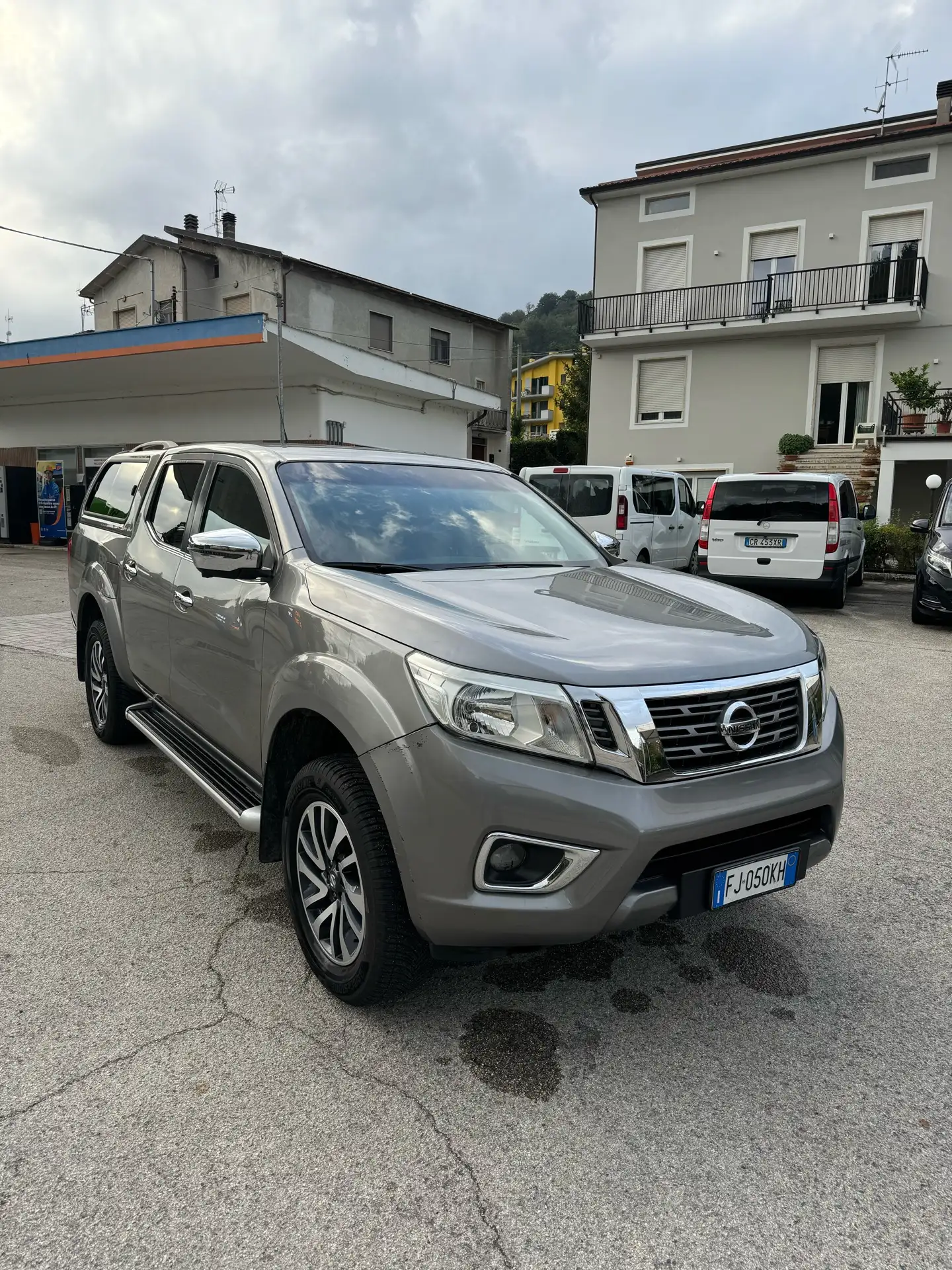 Nissan - Navara