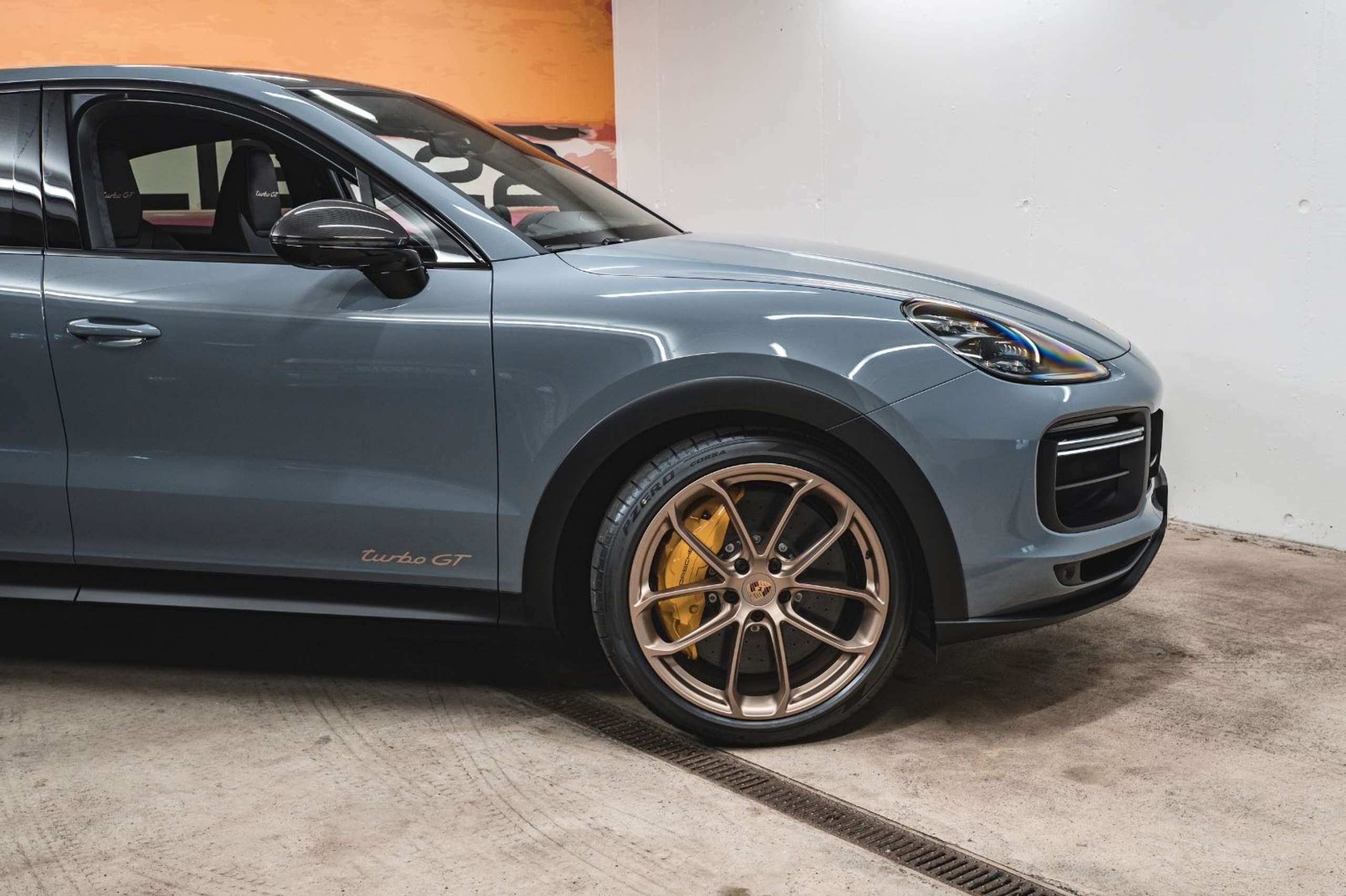 Porsche - Cayenne