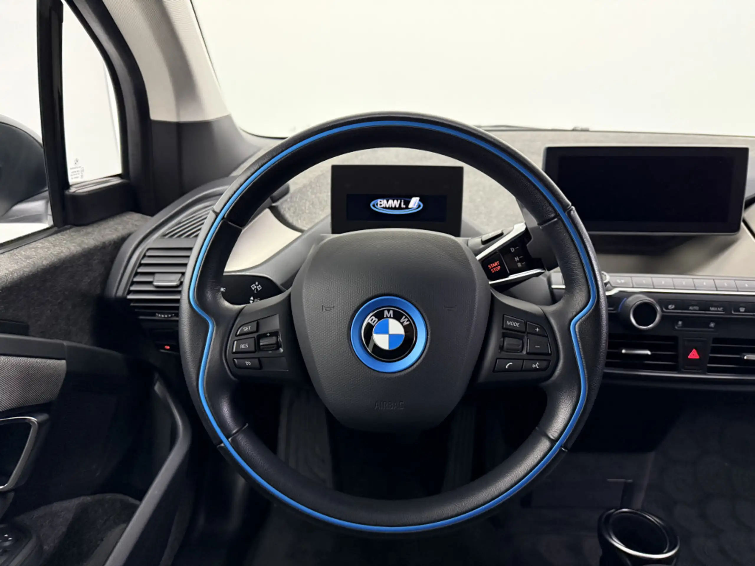 BMW - i3