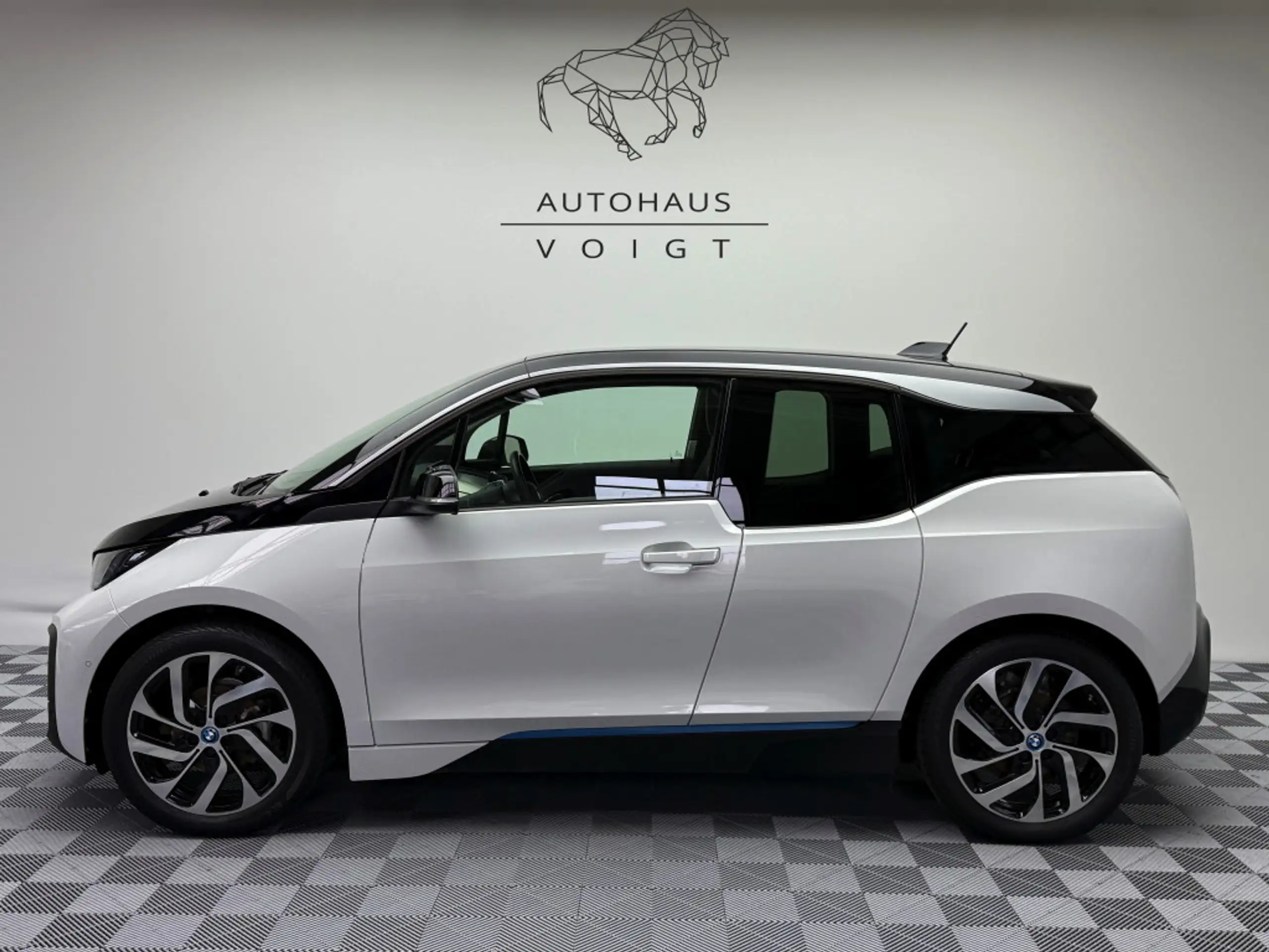 BMW - i3