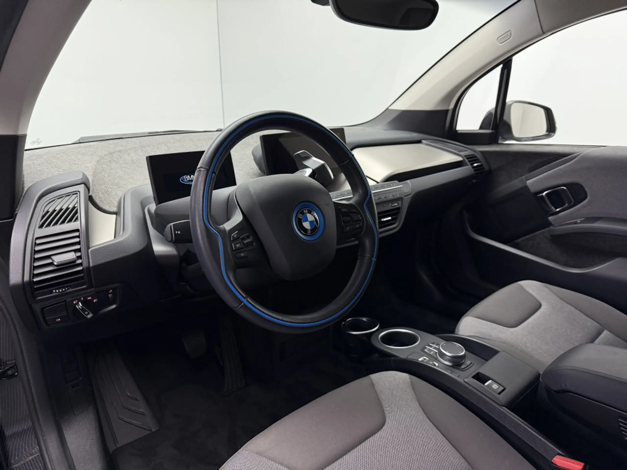 BMW - i3