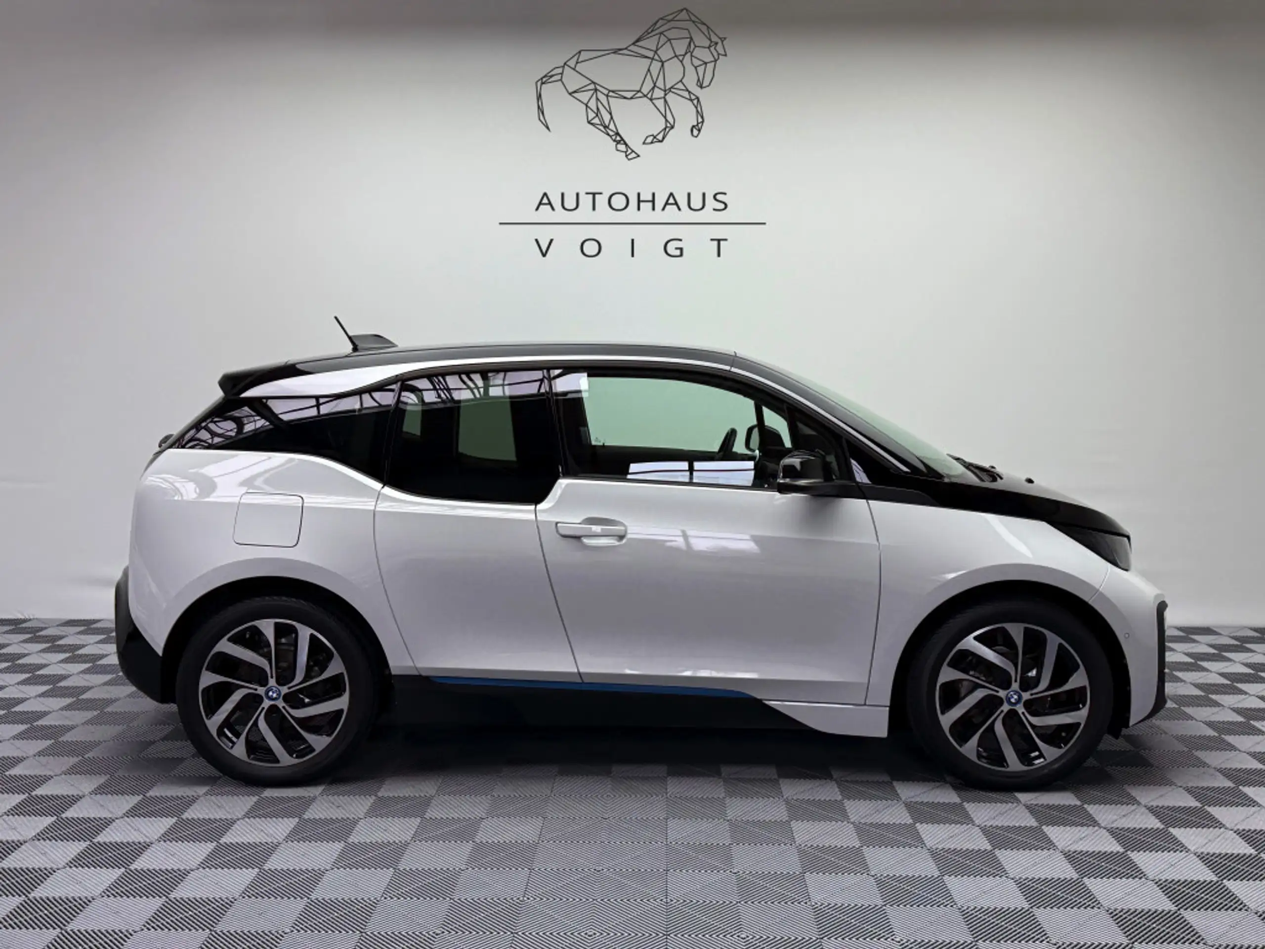 BMW - i3