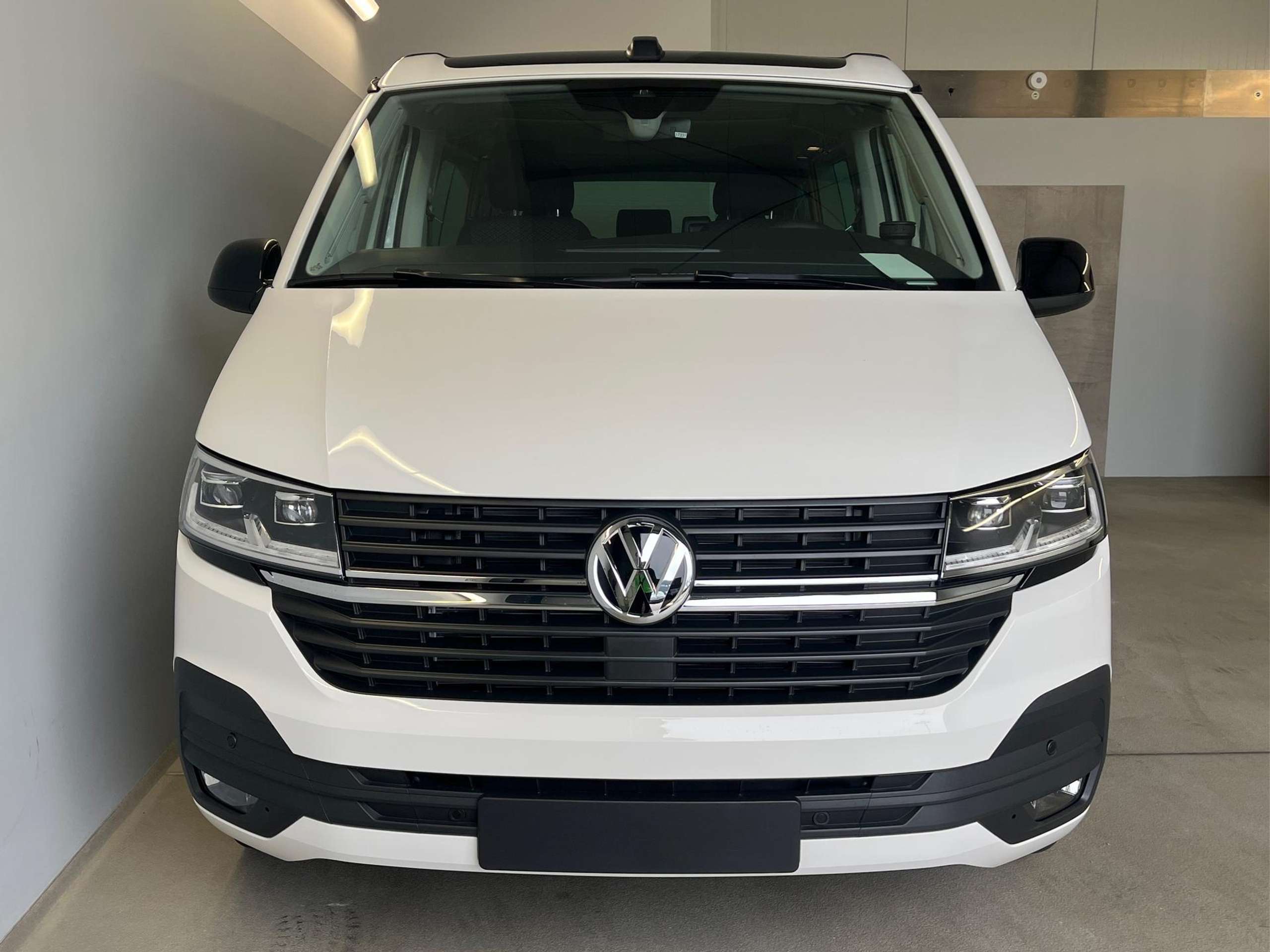 Volkswagen - T6.1 California