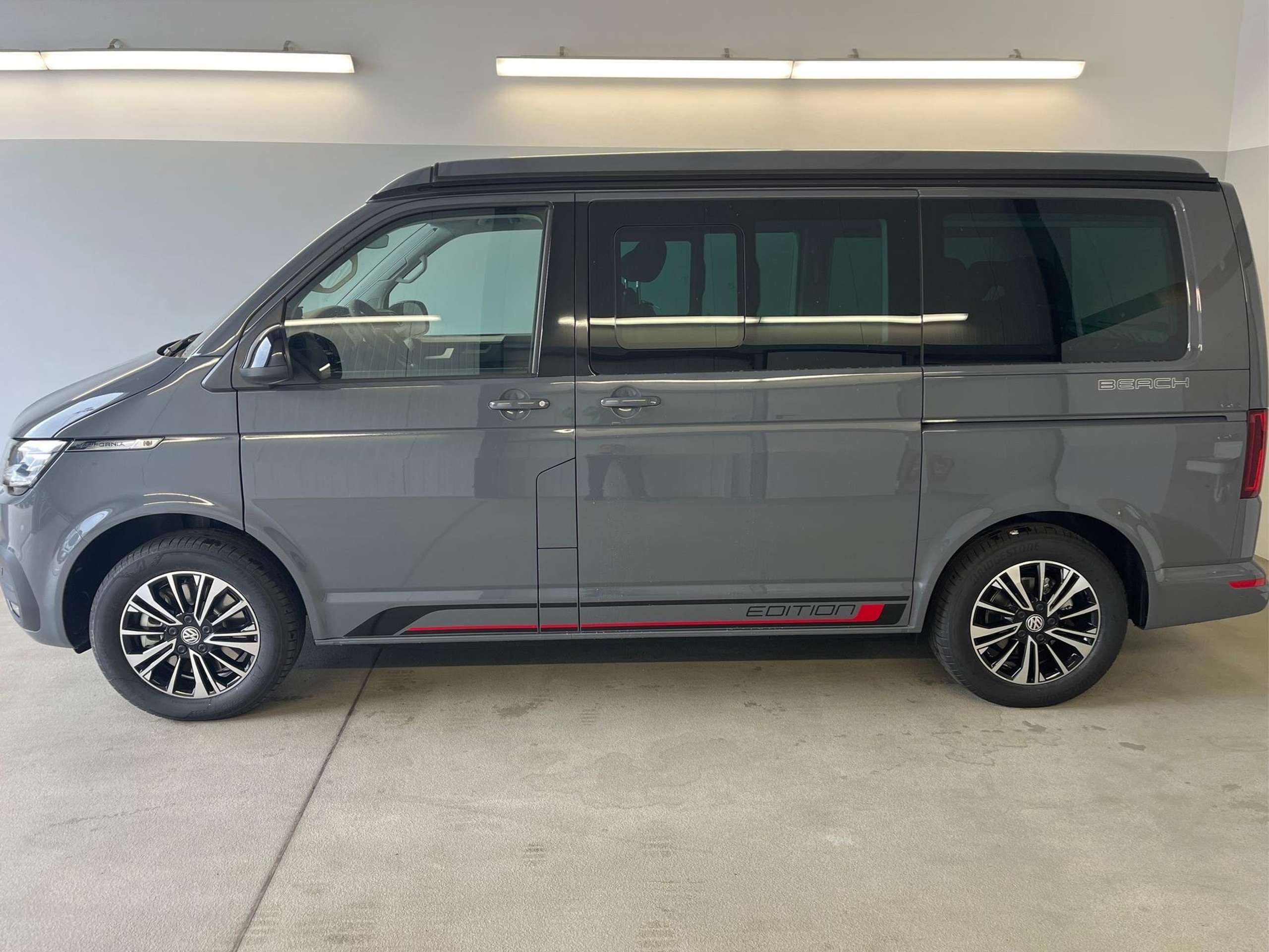 Volkswagen - T6.1 California