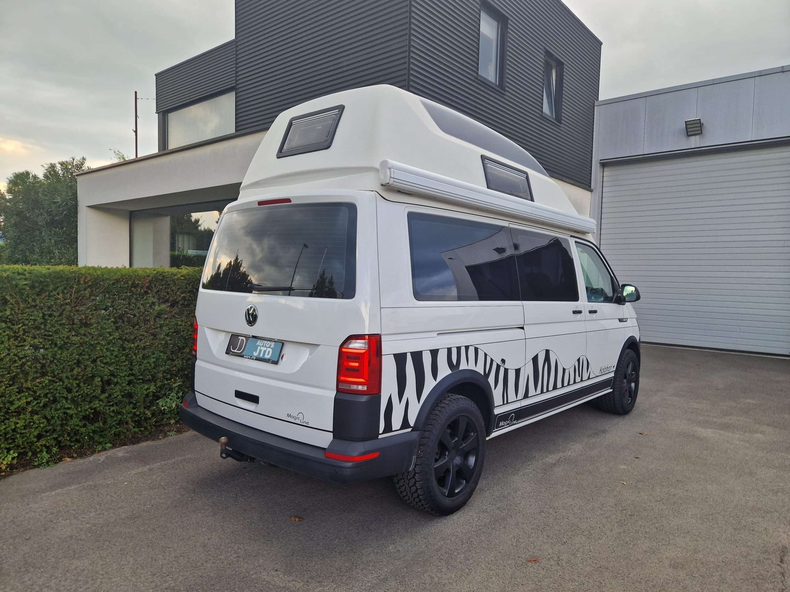 Volkswagen - T6 California