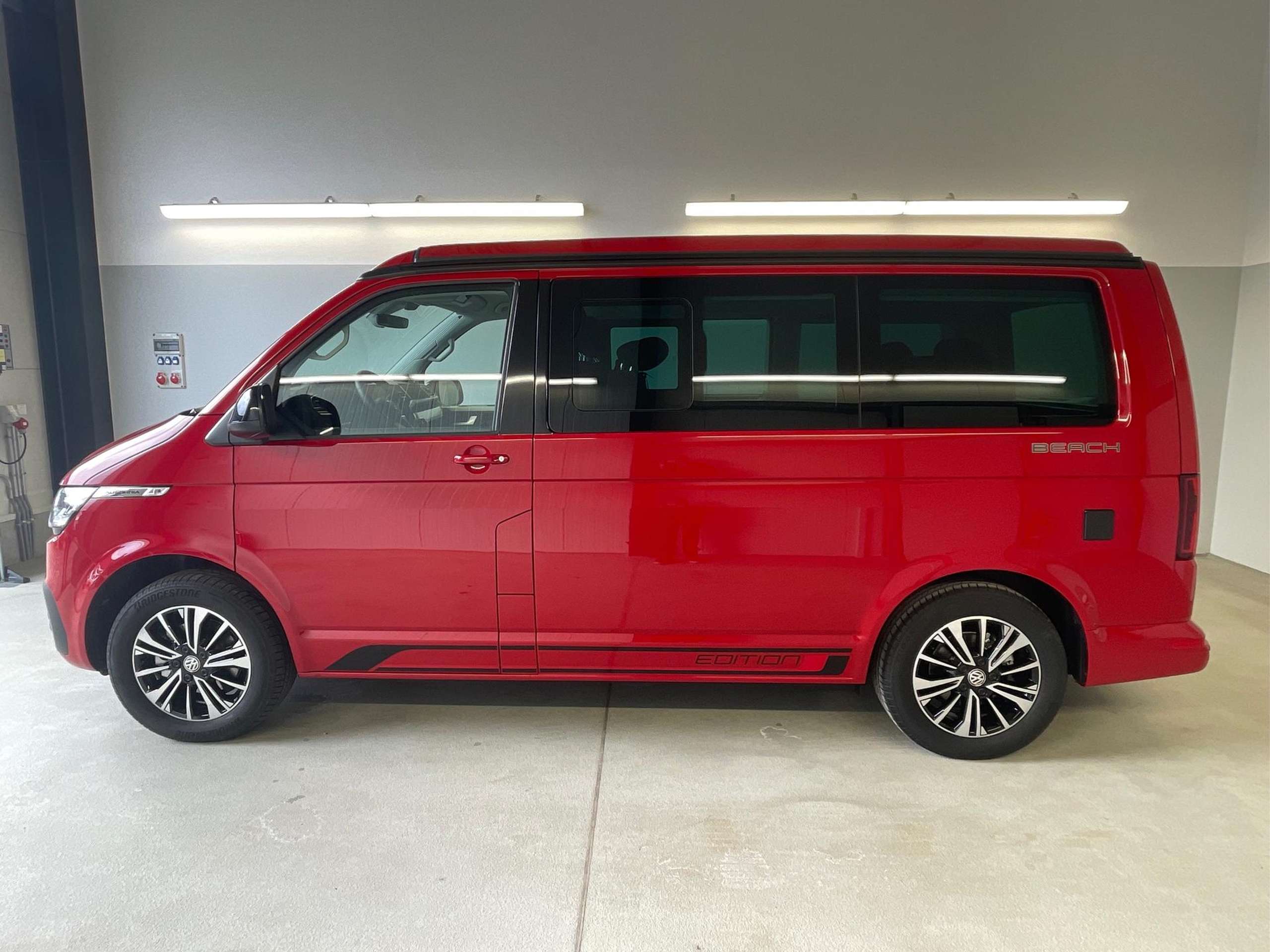 Volkswagen - T6.1 California