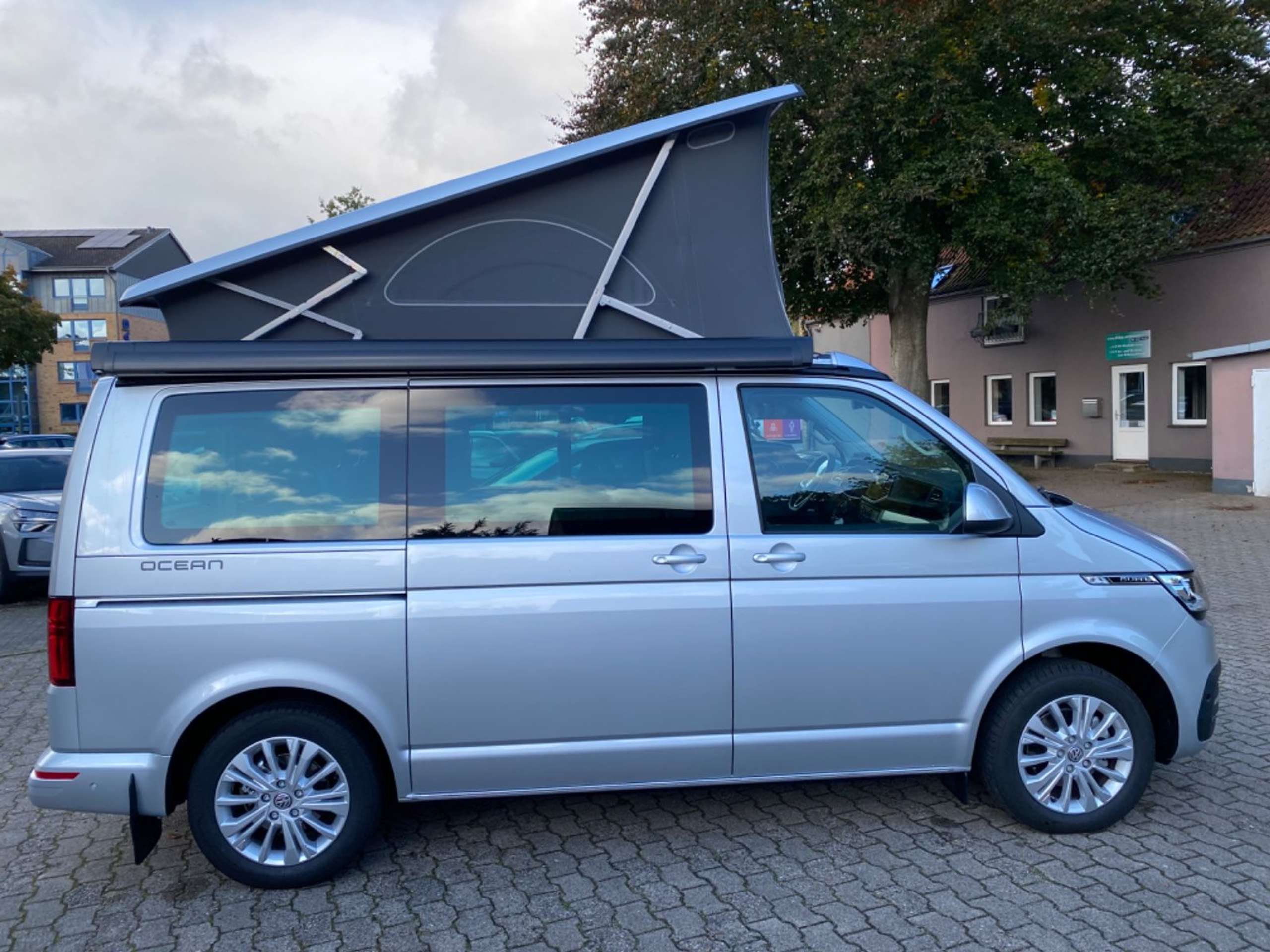 Volkswagen - T6 California