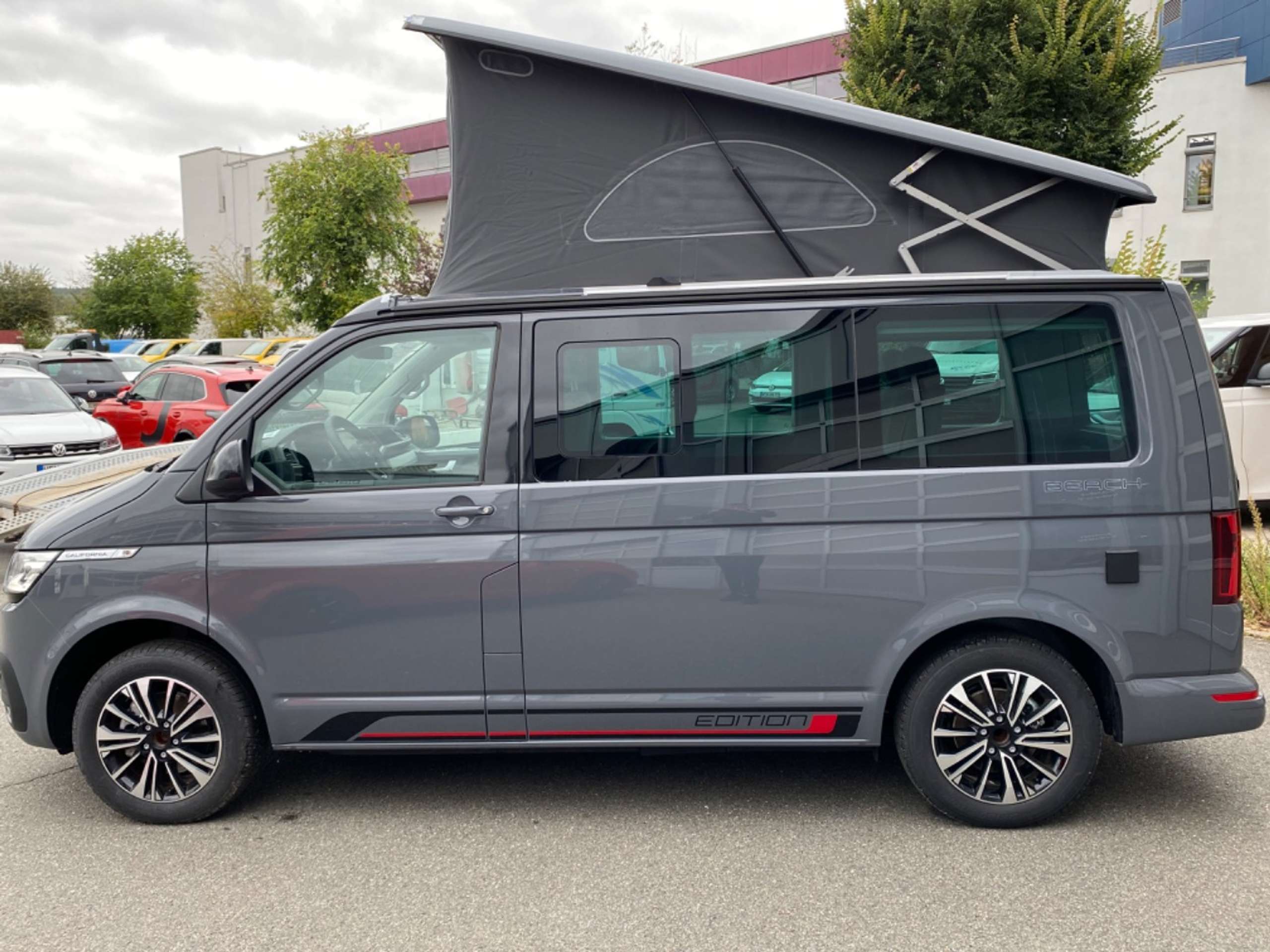 Volkswagen - T6.1 California