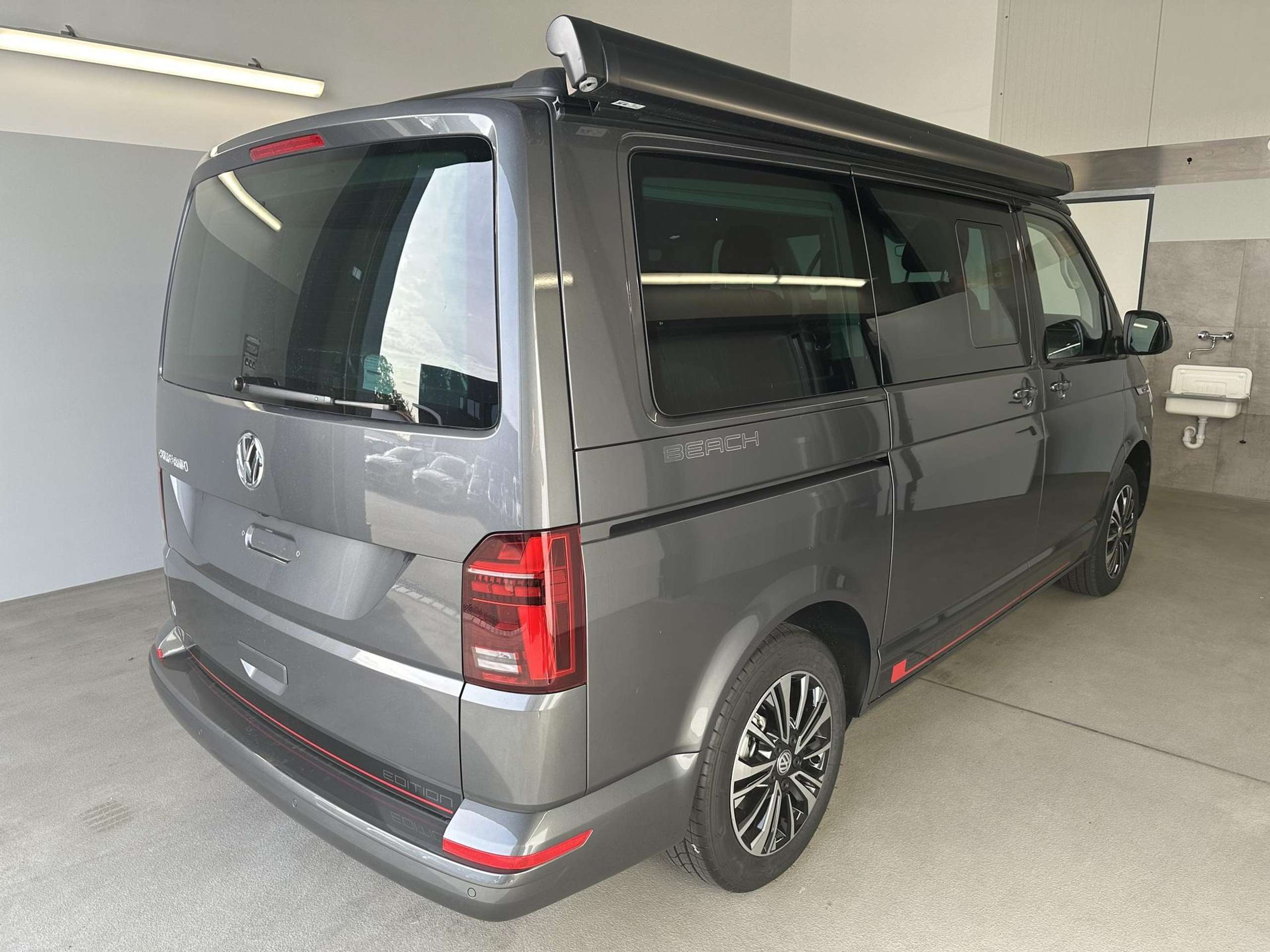 Volkswagen - T6.1 California