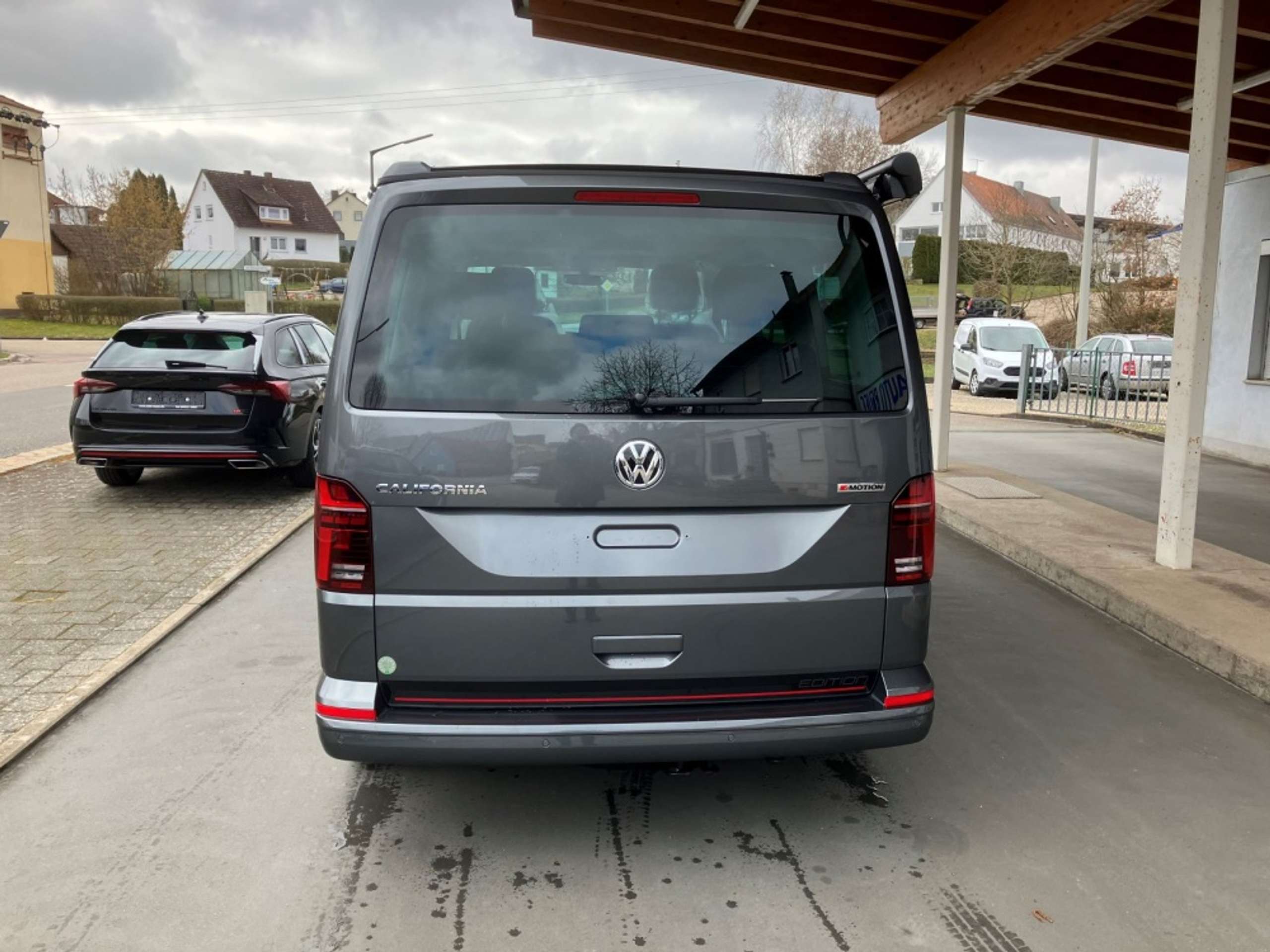 Volkswagen - T6.1 California