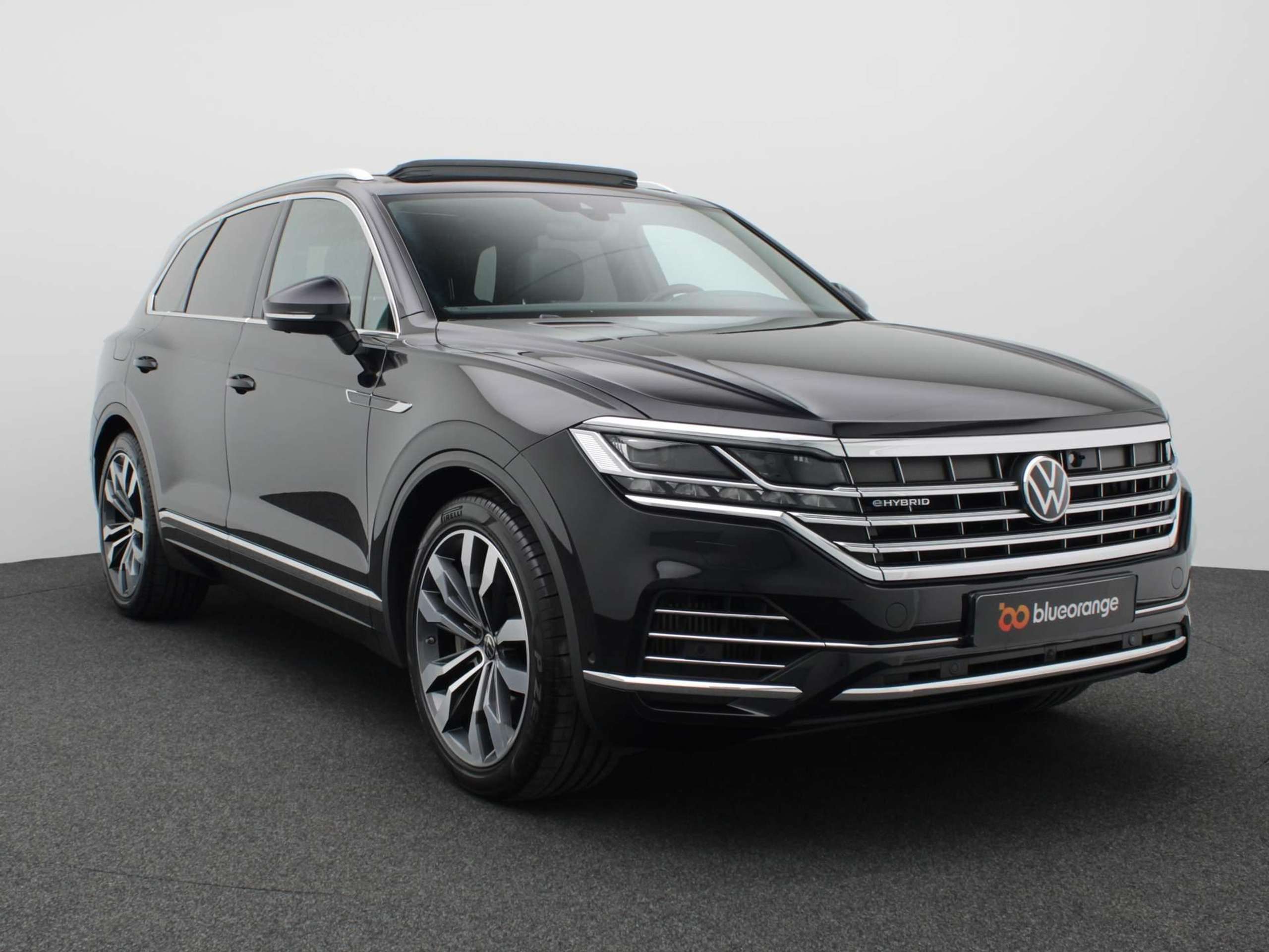 Volkswagen - Touareg