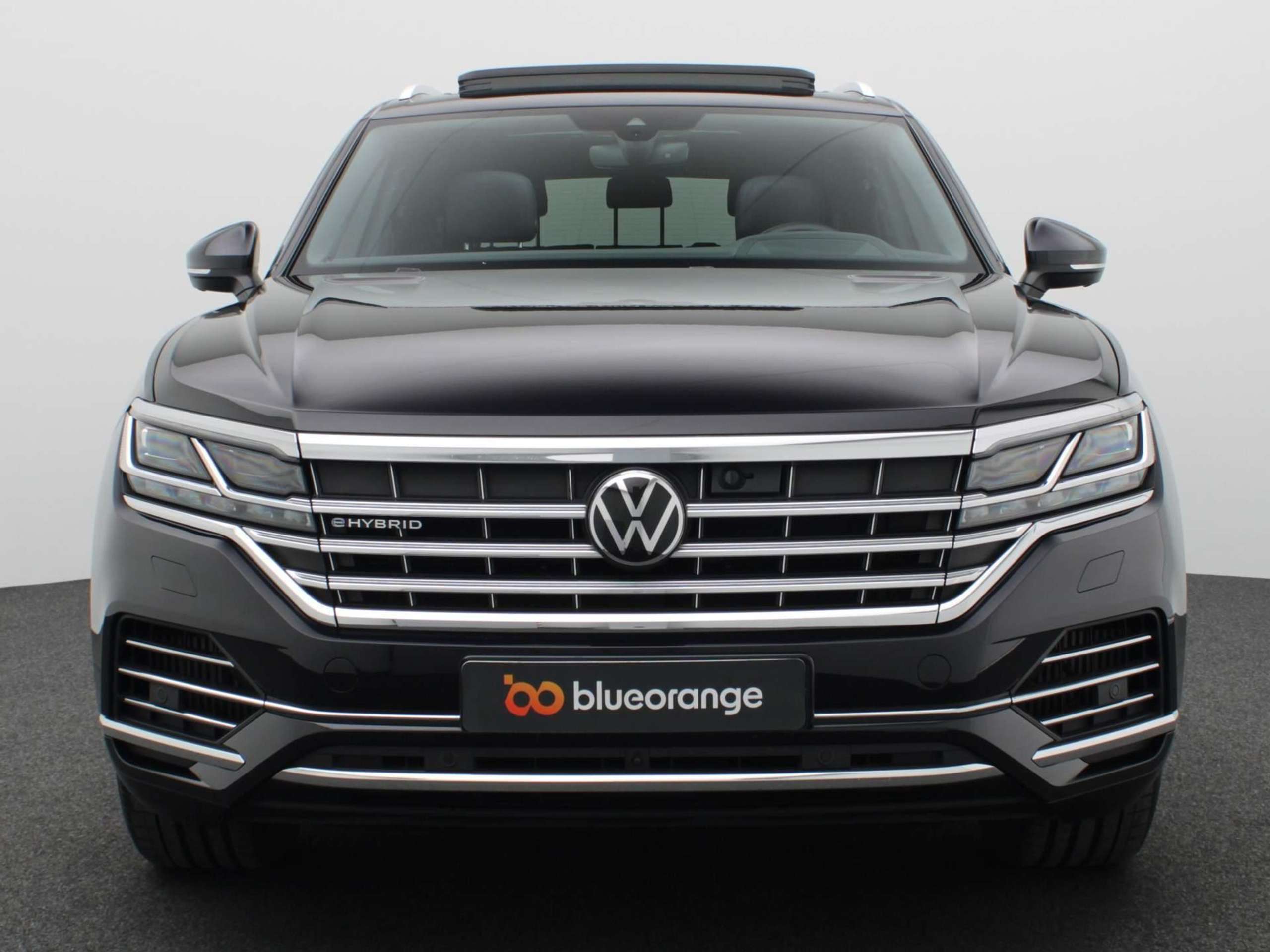 Volkswagen - Touareg