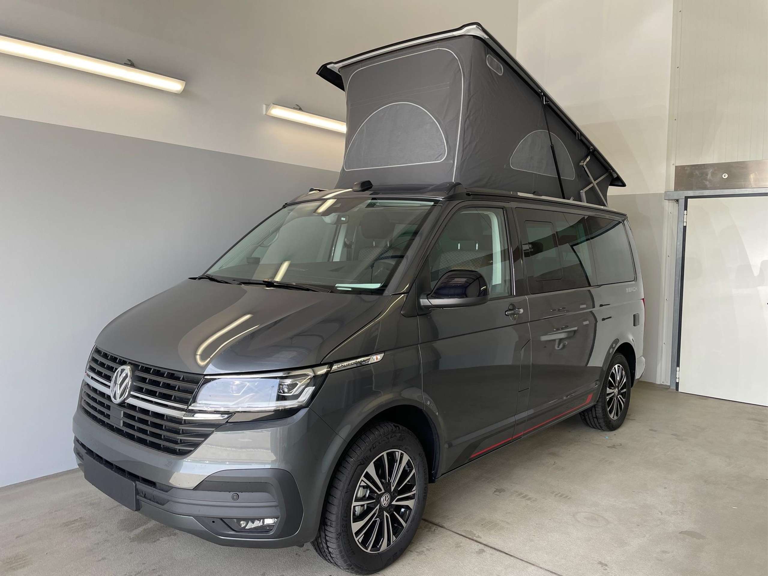 Volkswagen - T6.1 California