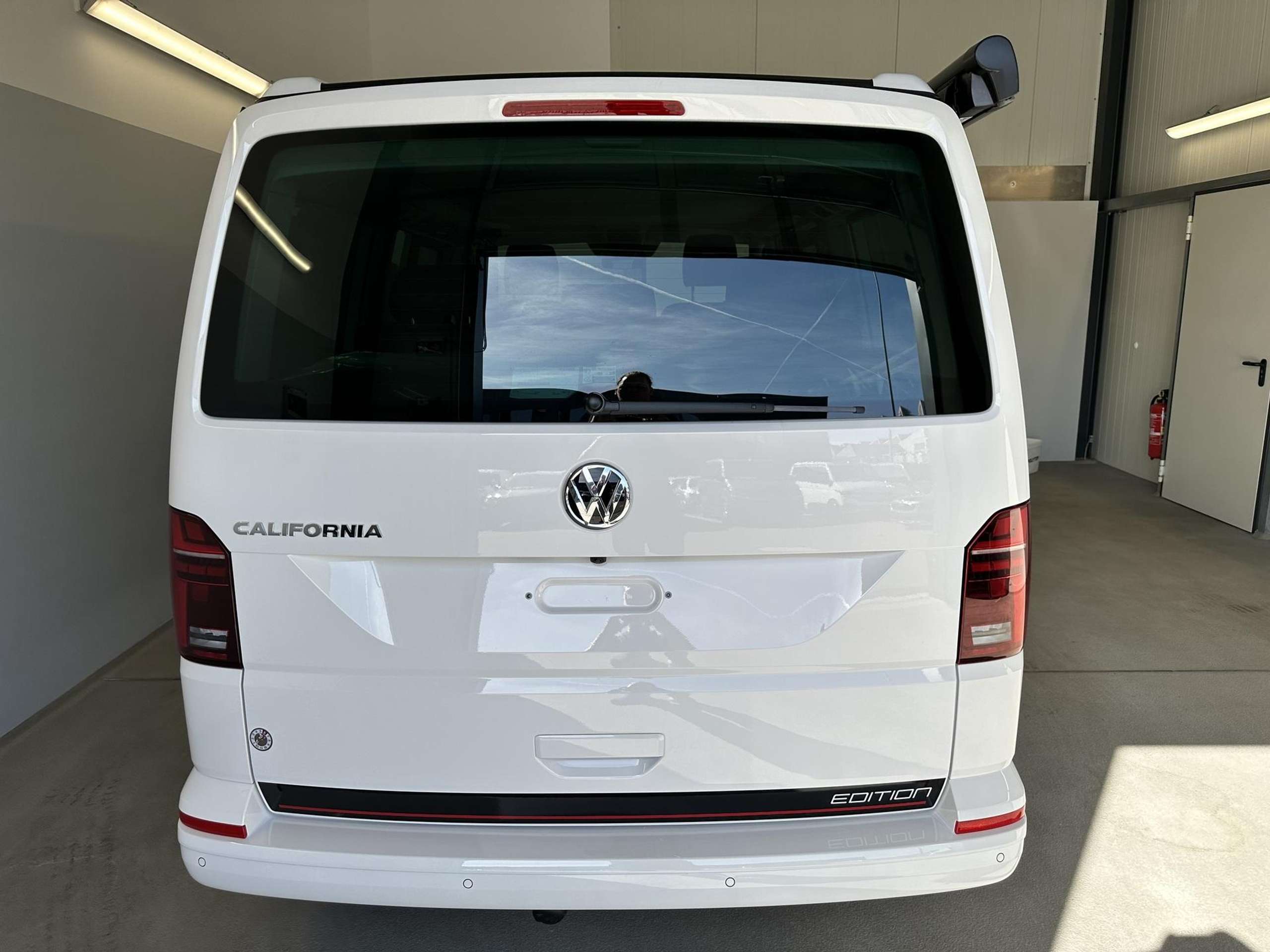 Volkswagen - T6.1 California