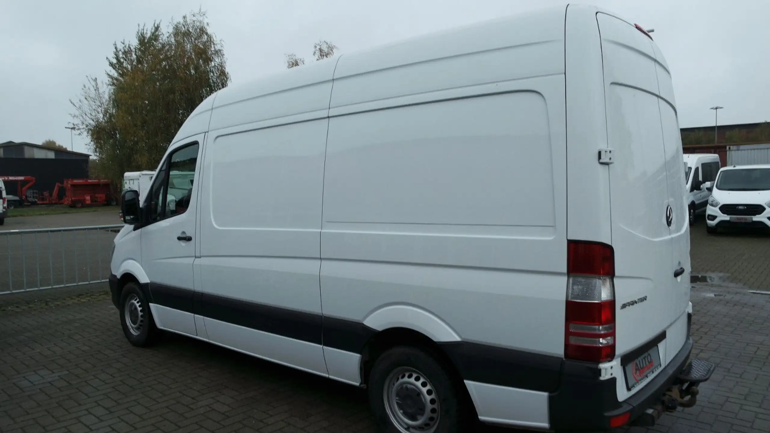 Mercedes-Benz - Sprinter