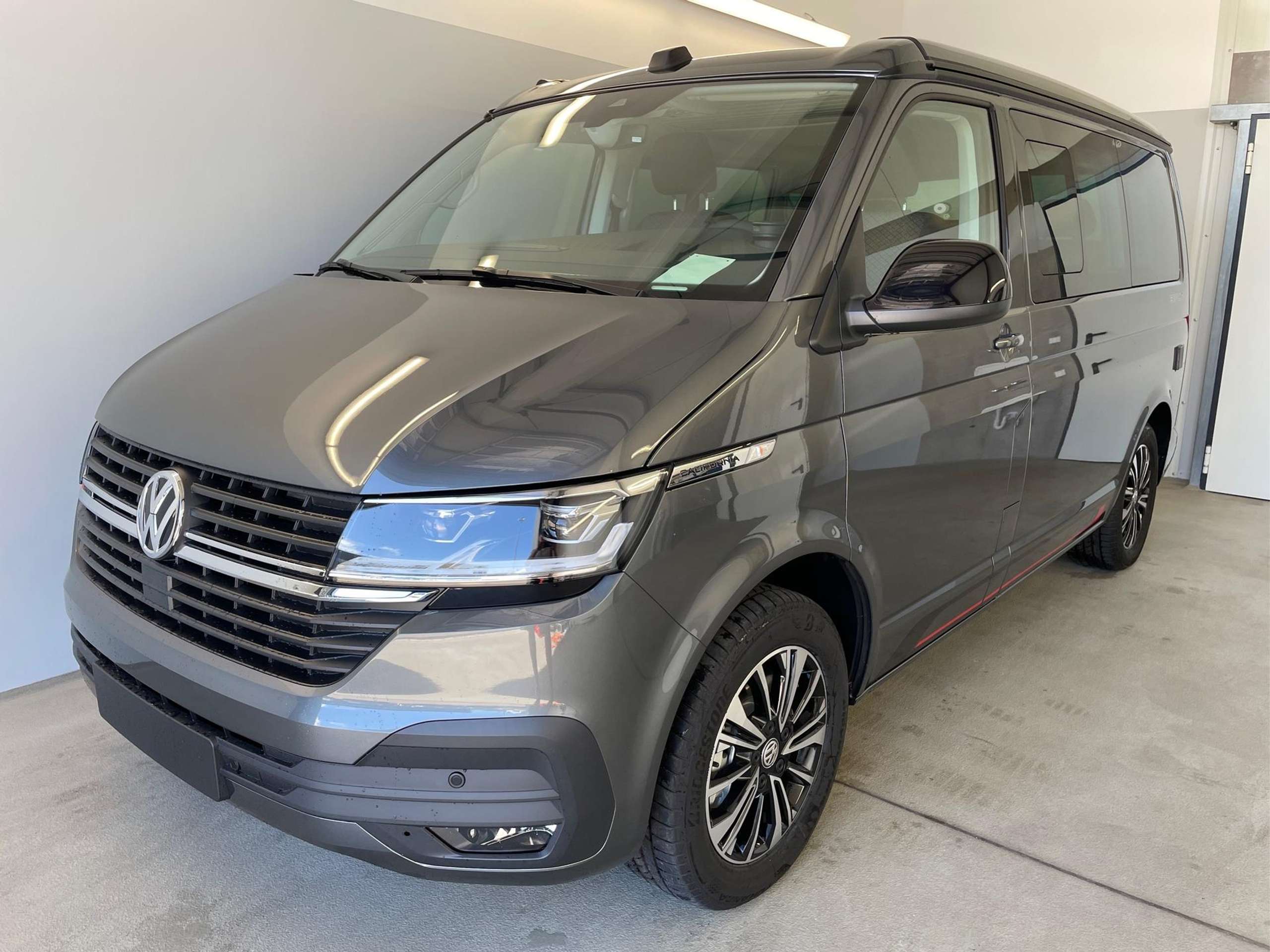 Volkswagen T6.1 California 2024