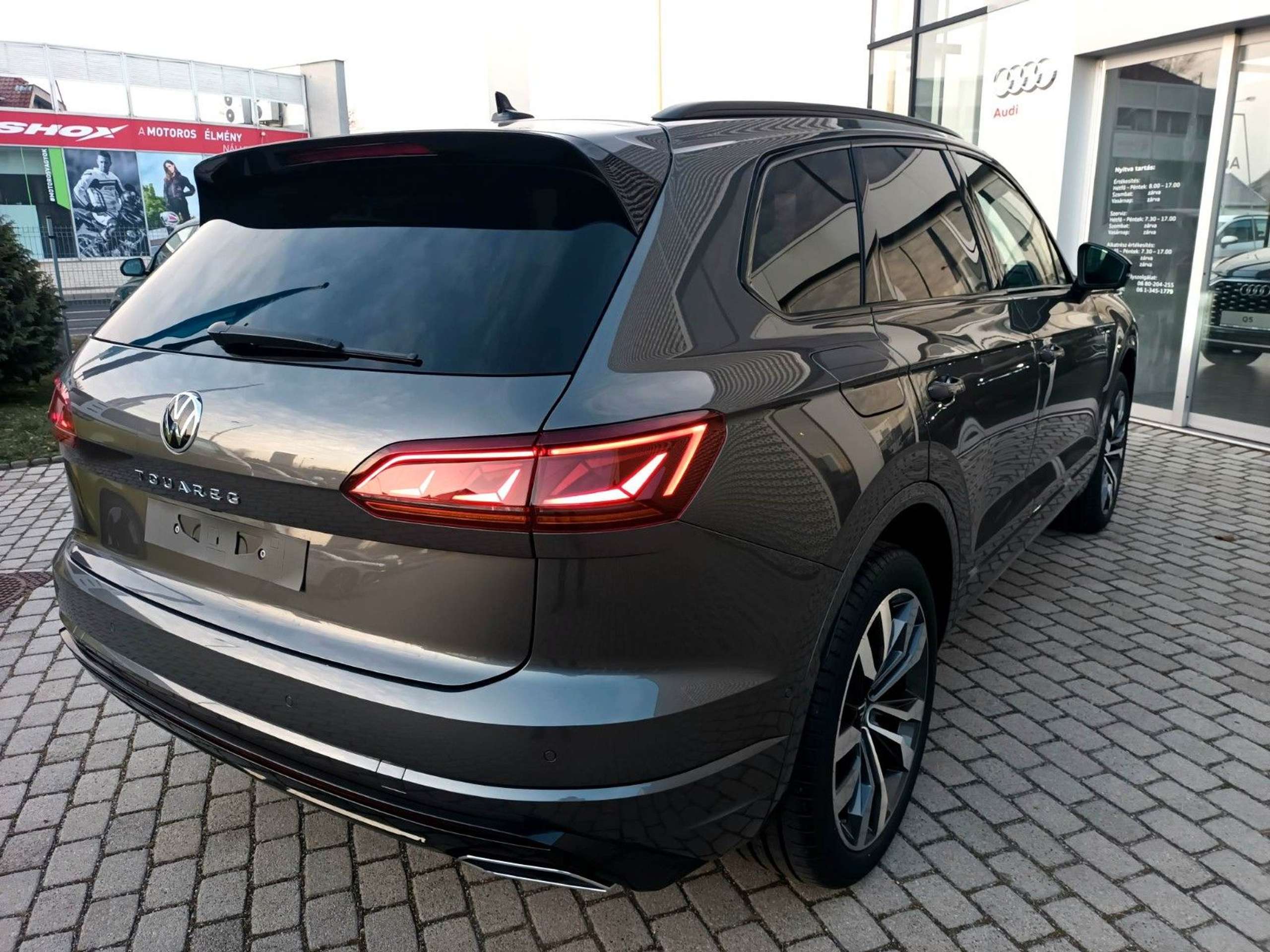 Volkswagen - Touareg