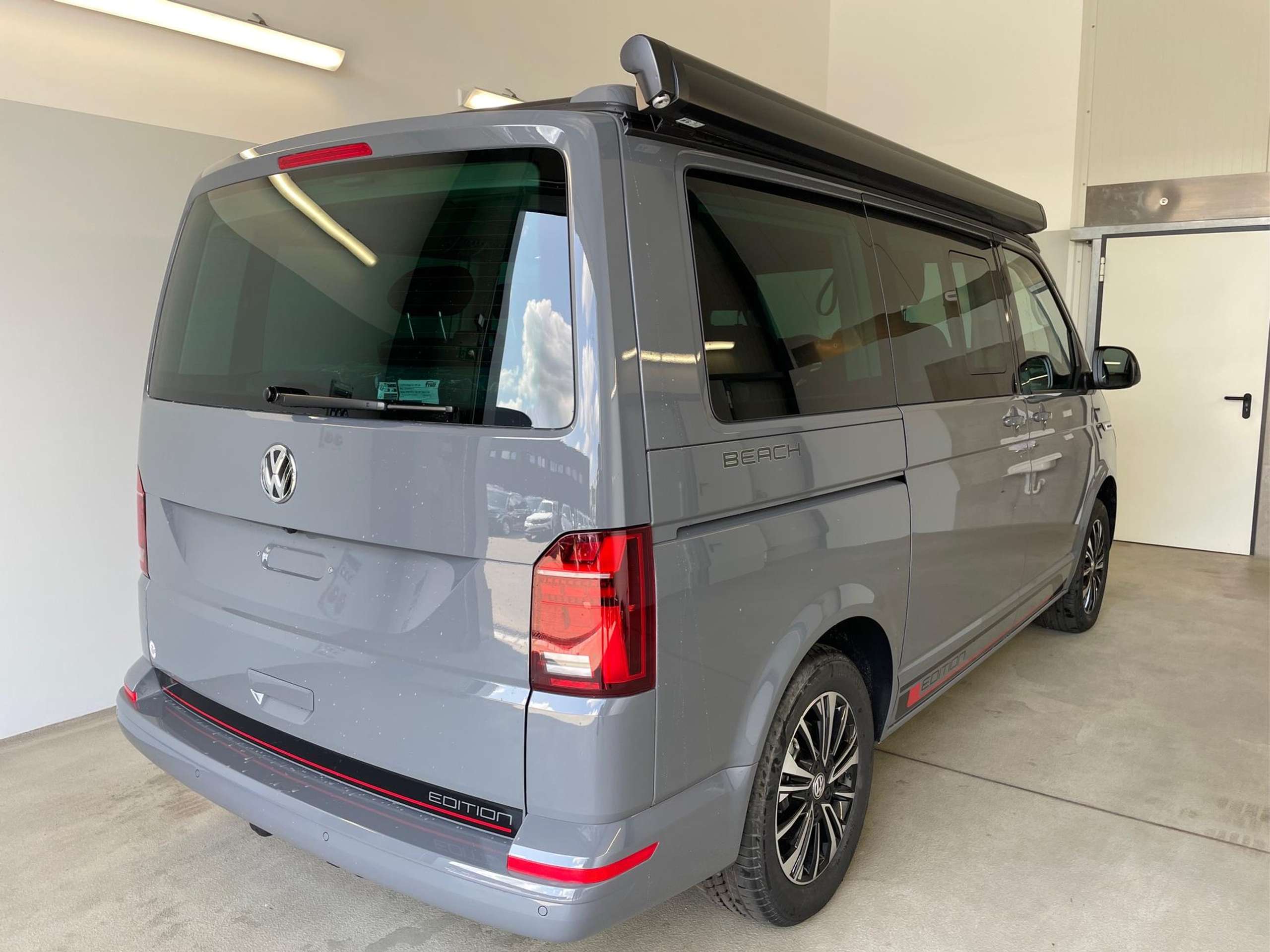 Volkswagen - T6.1 California