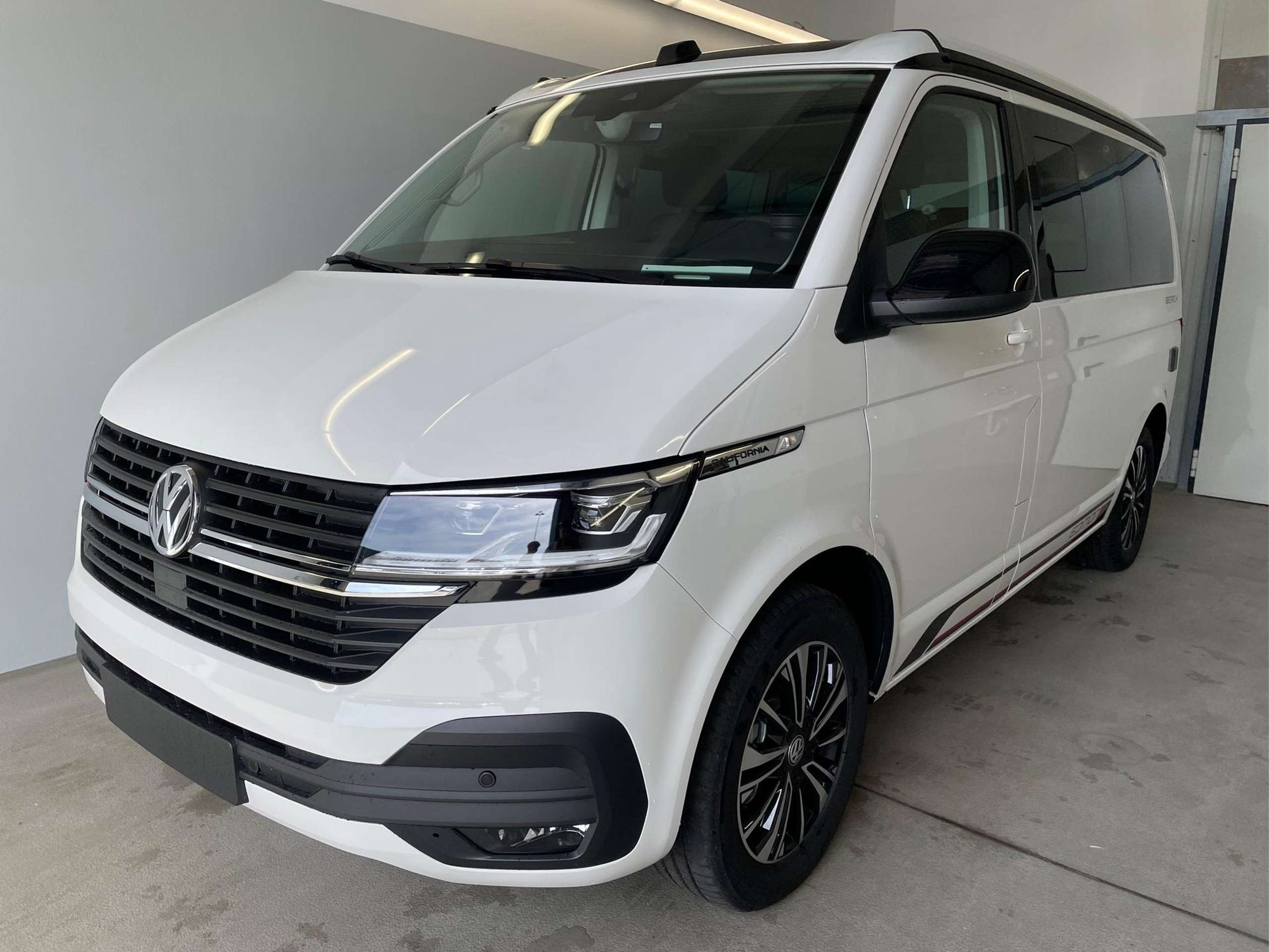 Volkswagen T6.1 California 2024