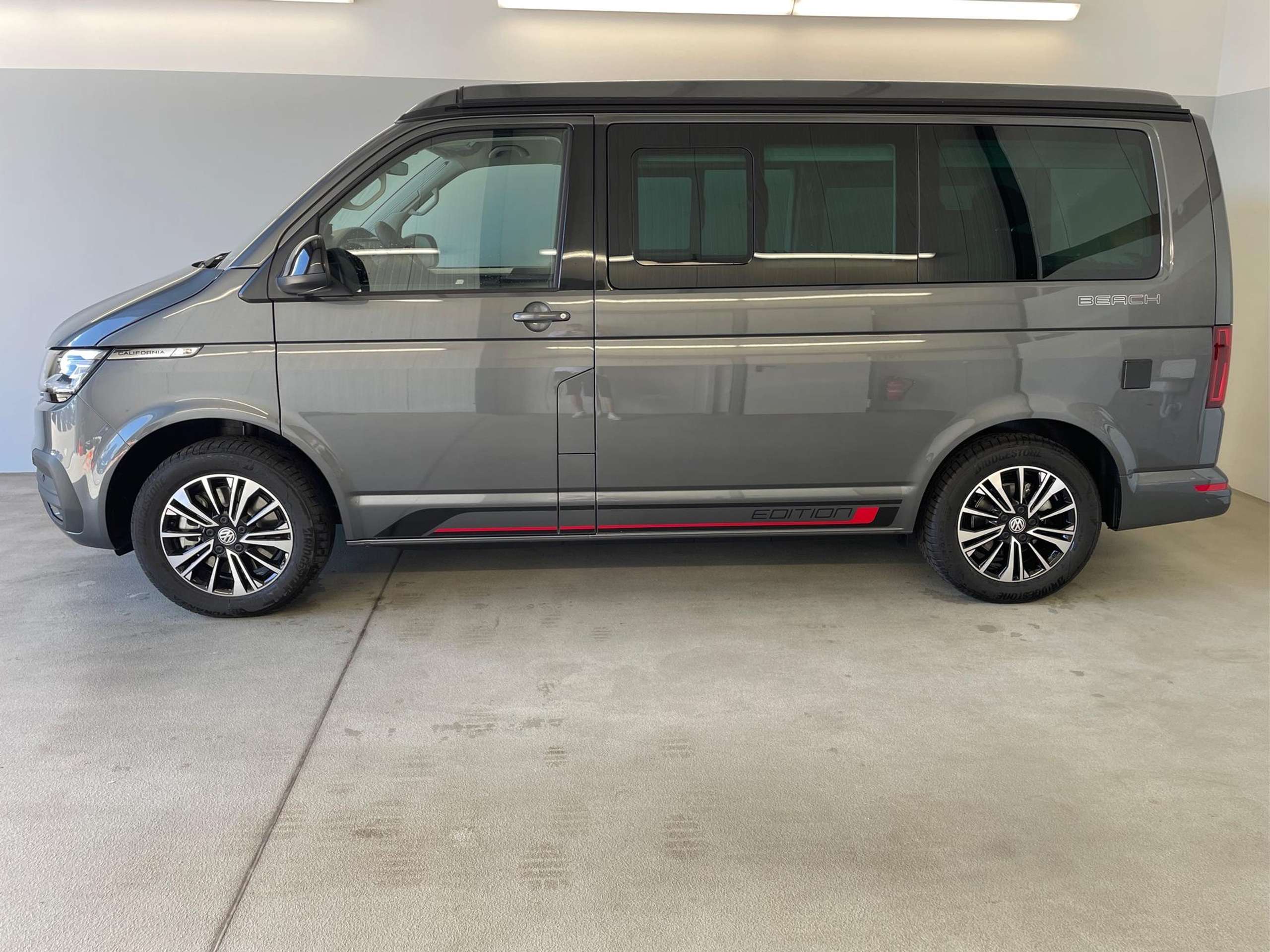 Volkswagen - T6.1 California