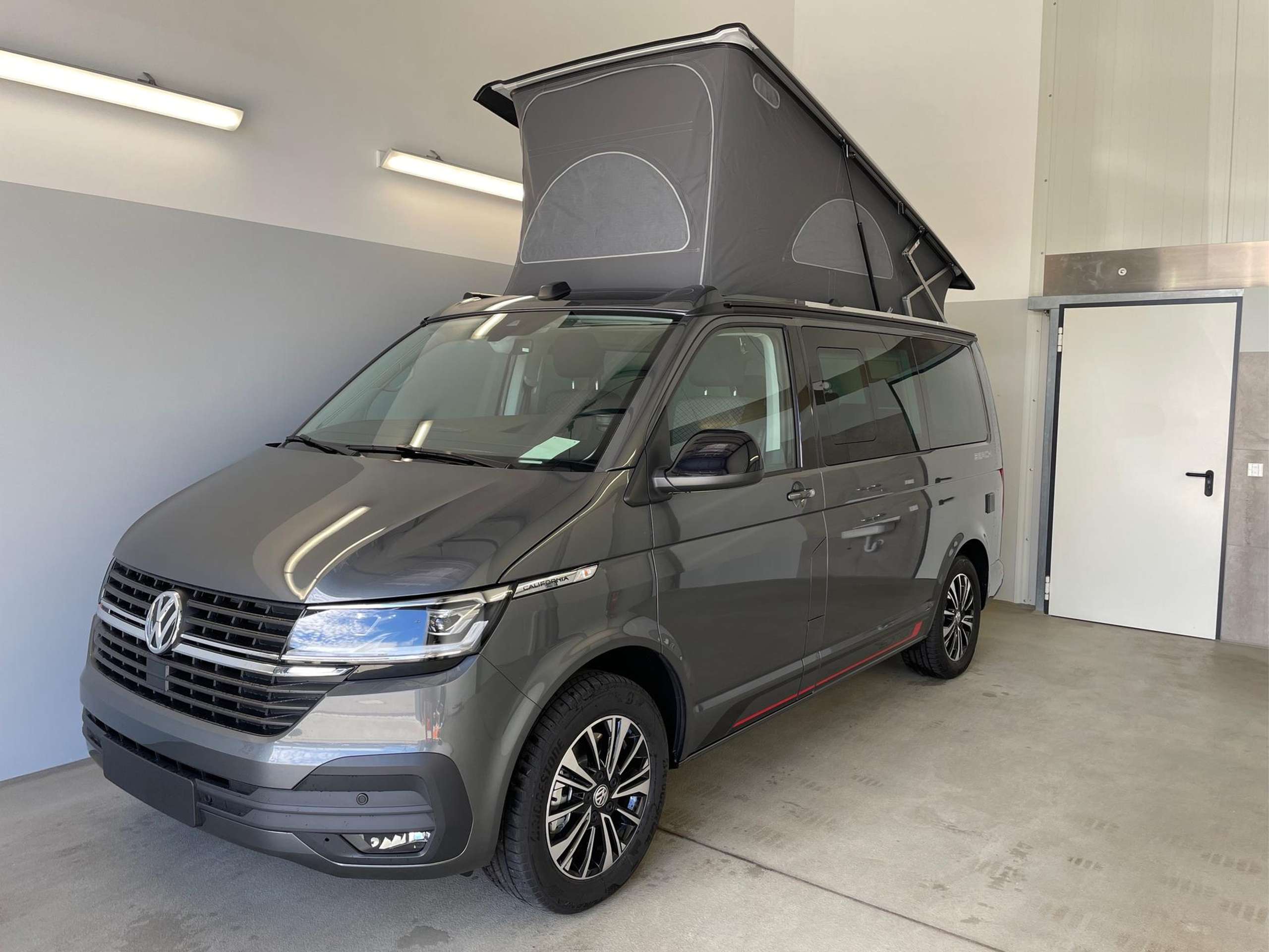 Volkswagen - T6.1 California