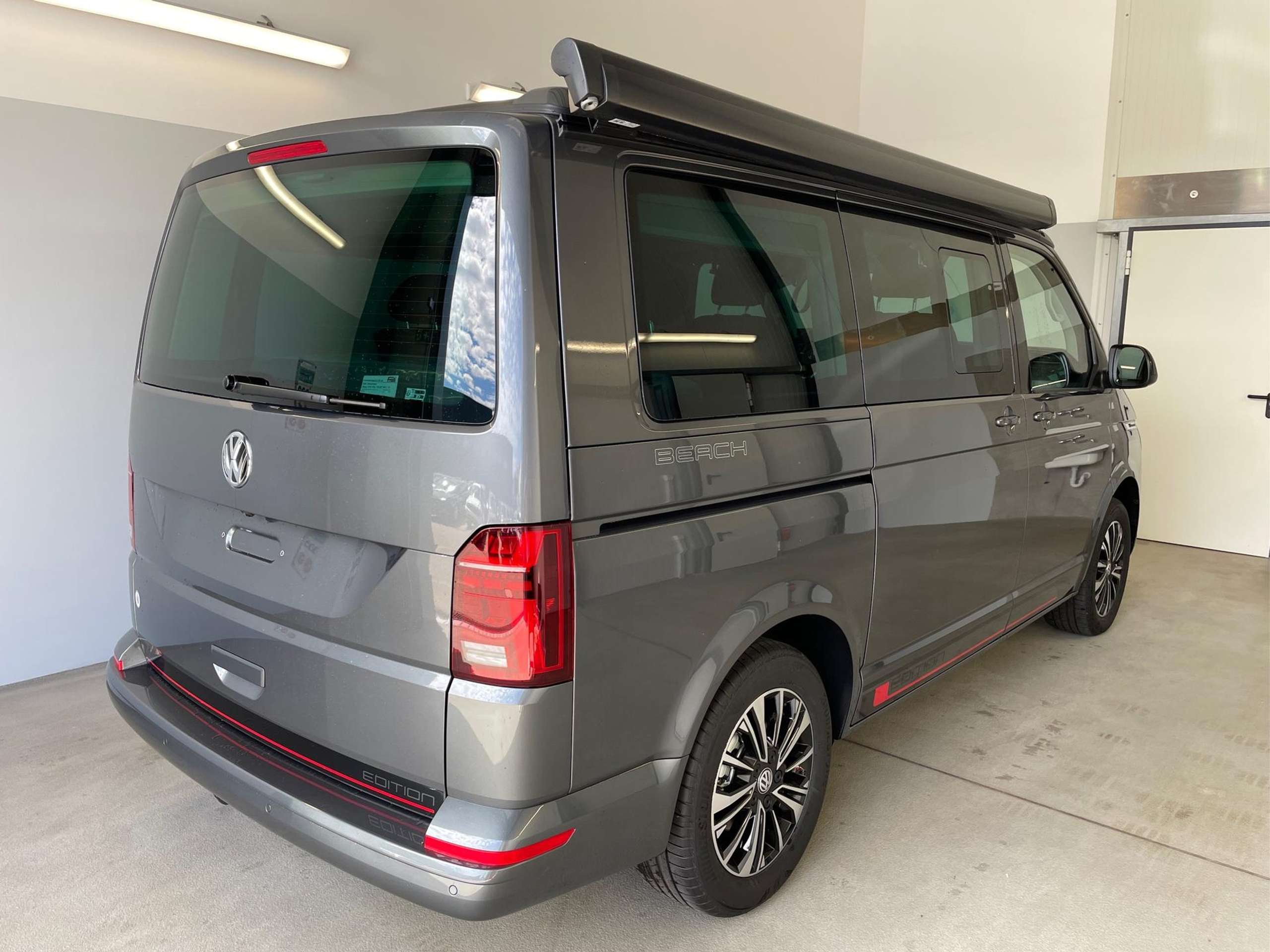 Volkswagen - T6.1 California